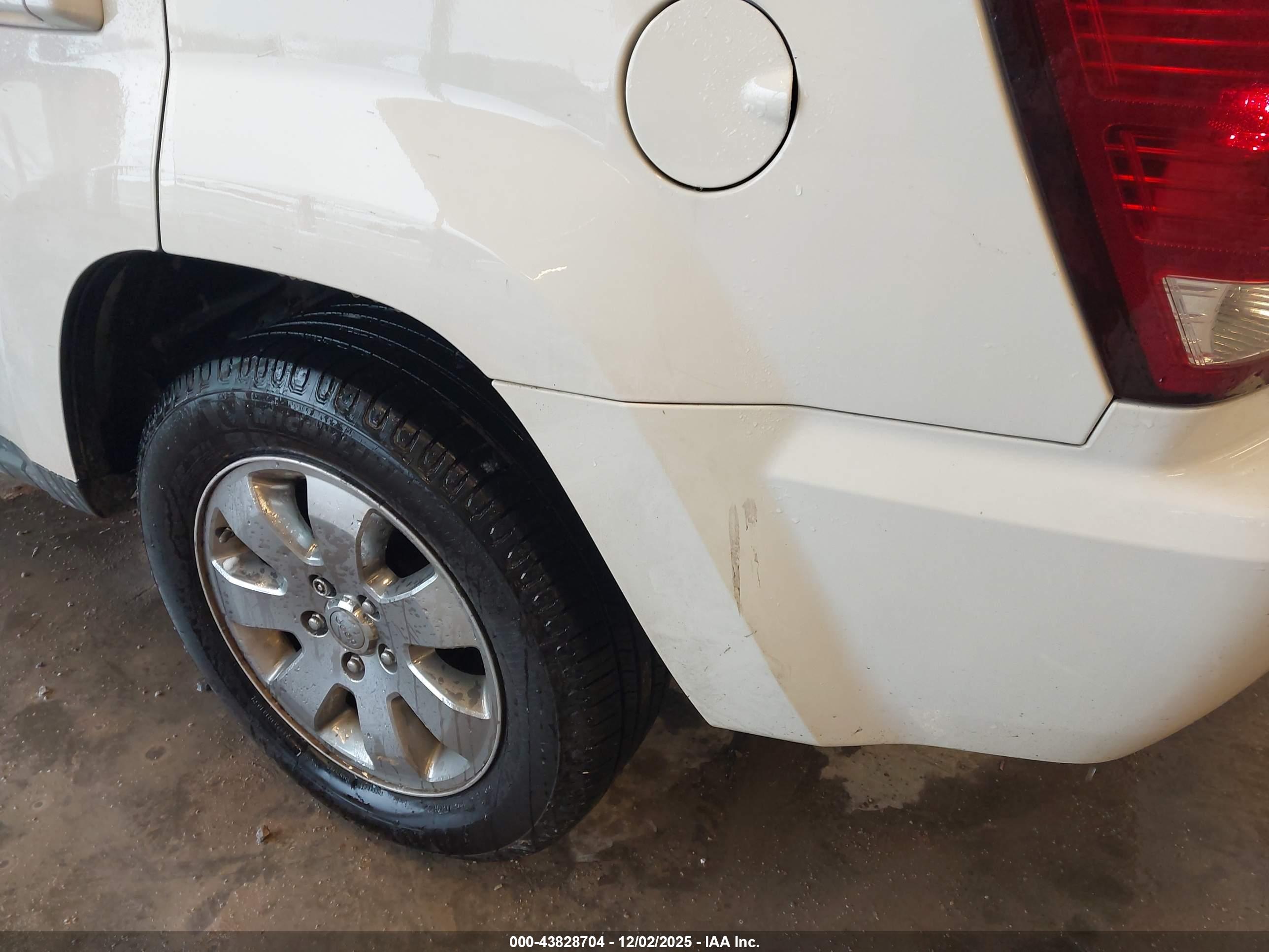 JEEP GRAND image 6