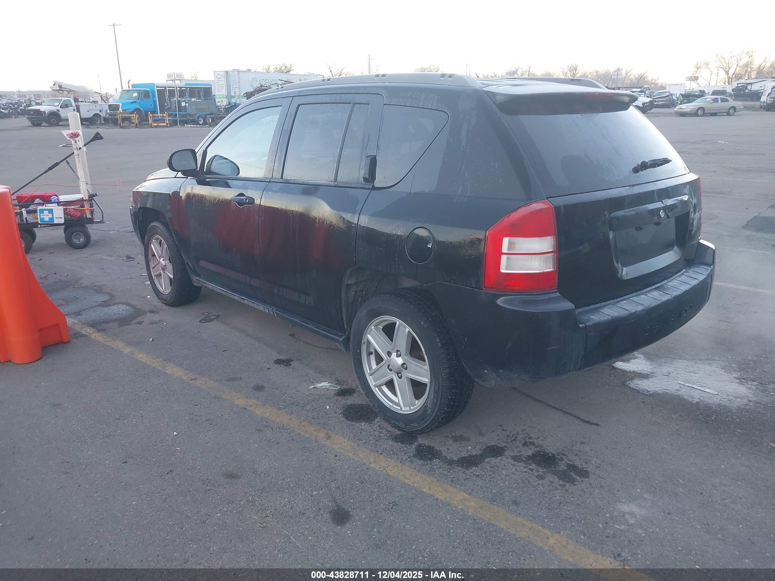 JEEP COMPASS image 3