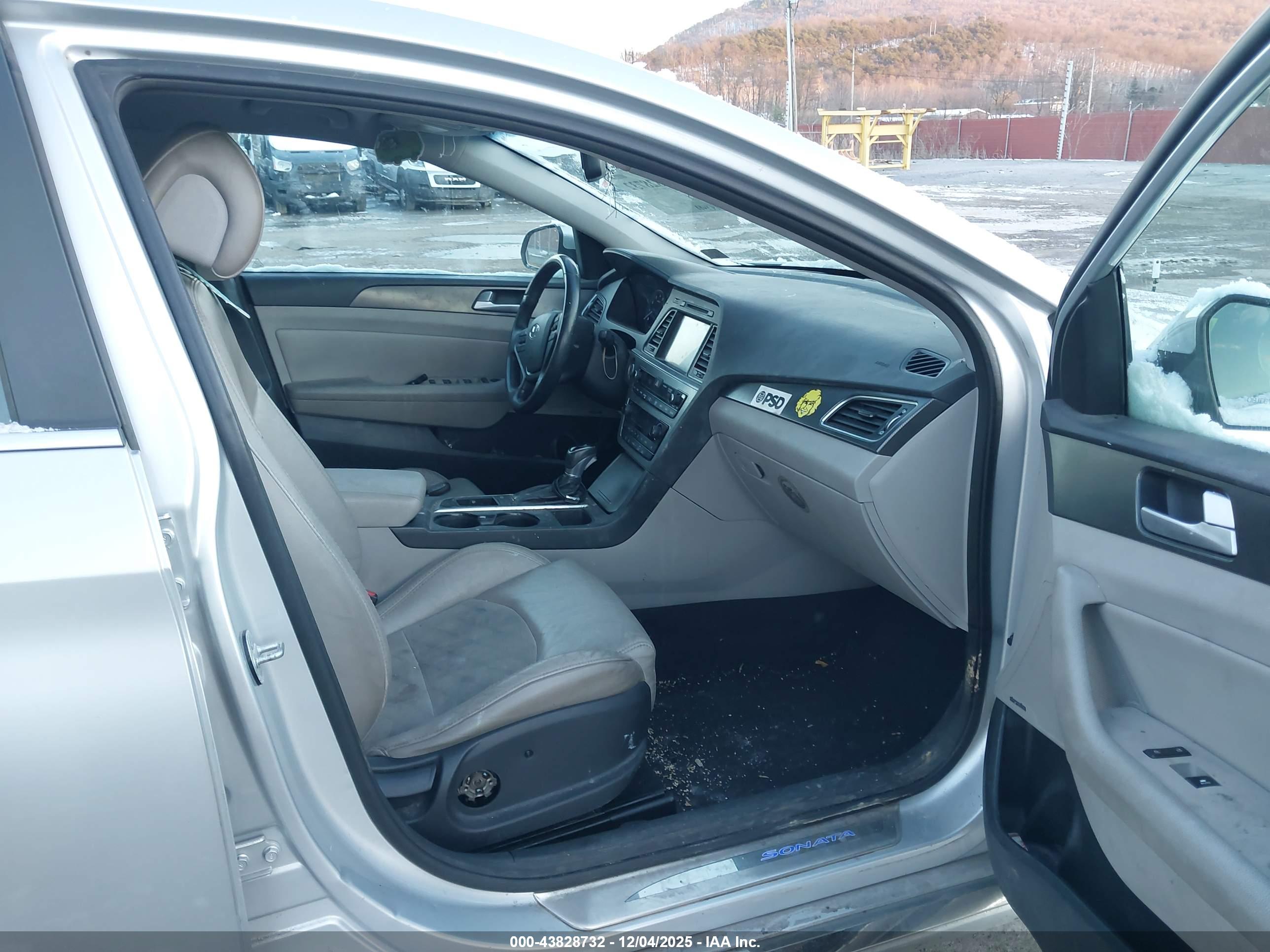 HYUNDAI SONATA image 5