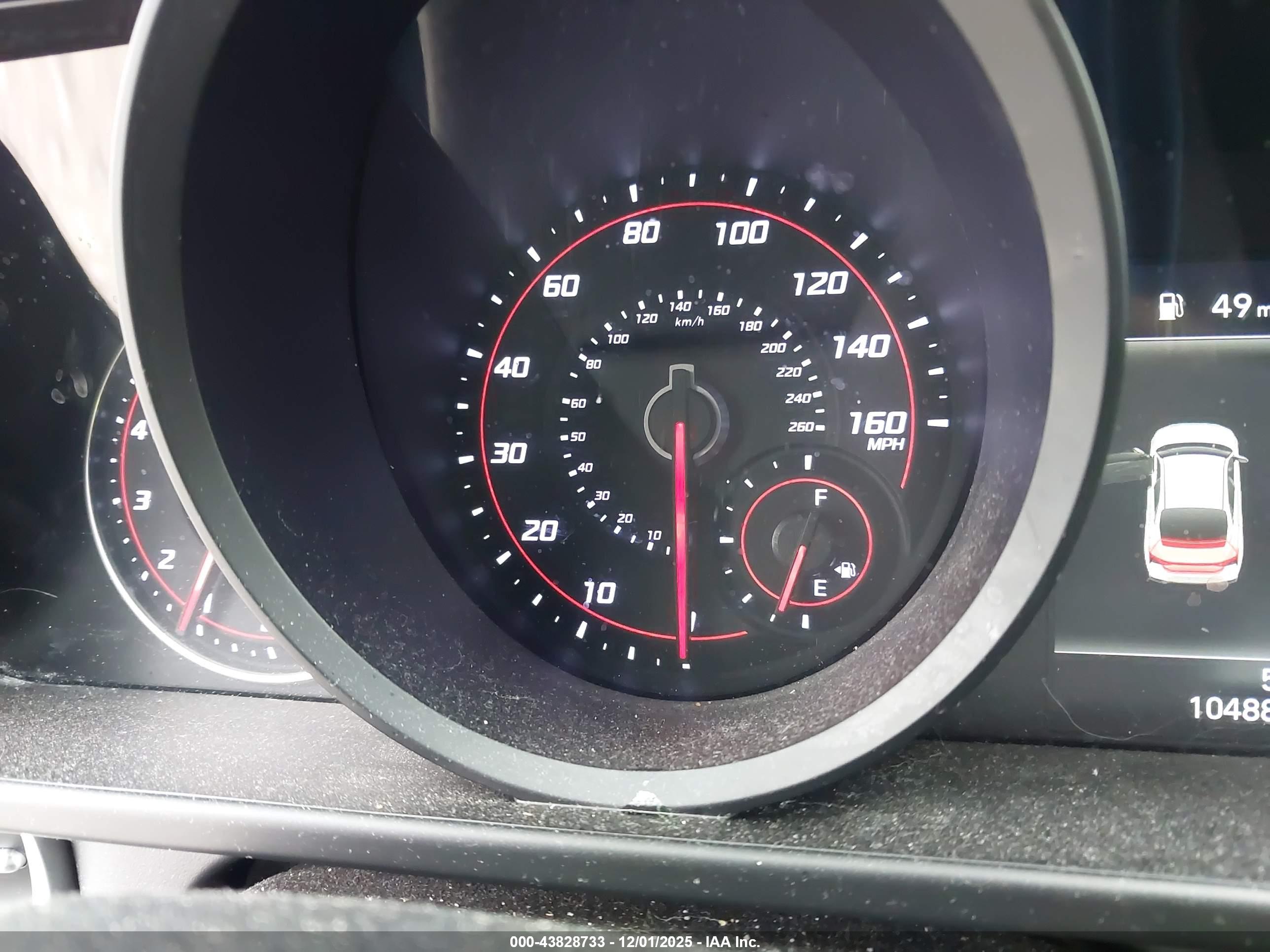 HYUNDAI ELANTRA image 7