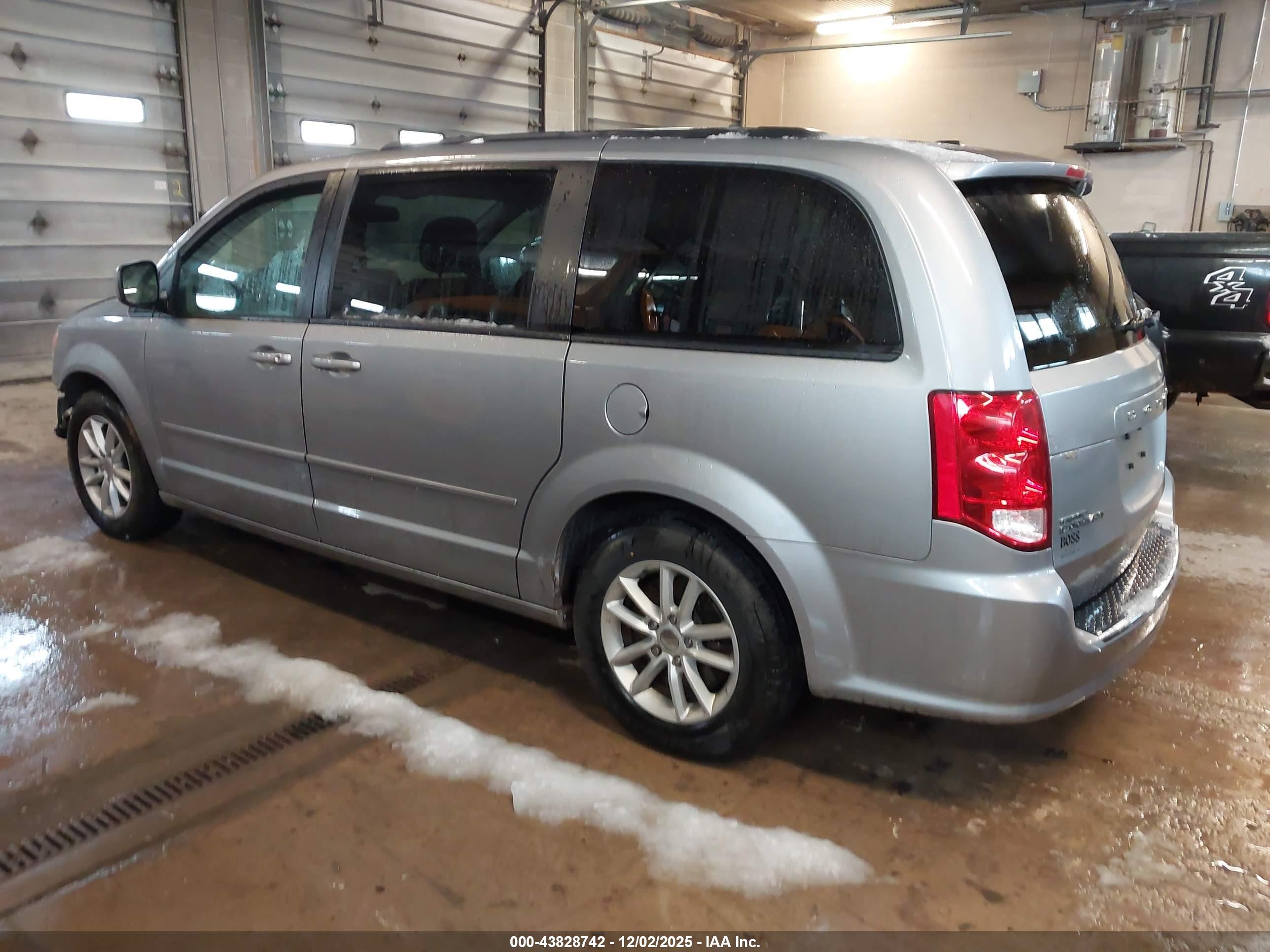 DODGE GRAND image 3