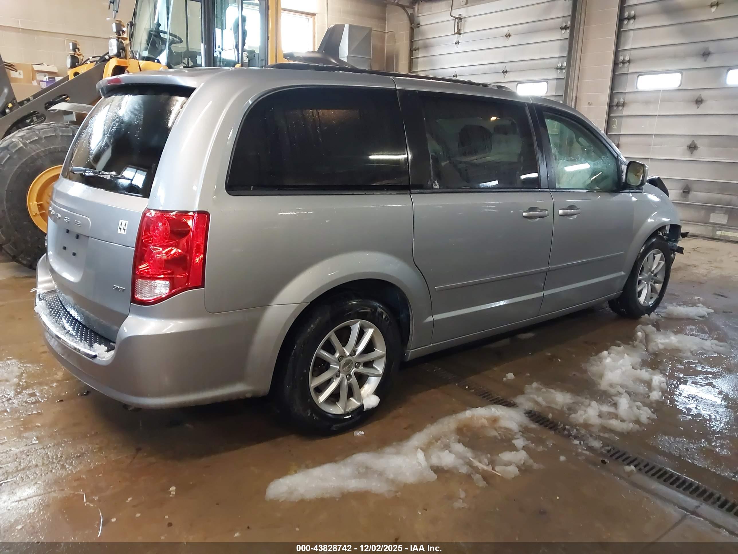 DODGE GRAND image 4