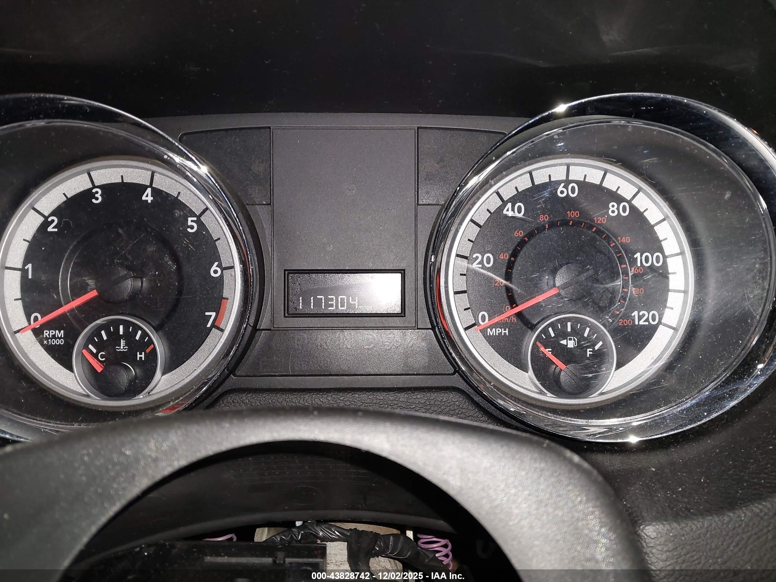 DODGE GRAND image 7