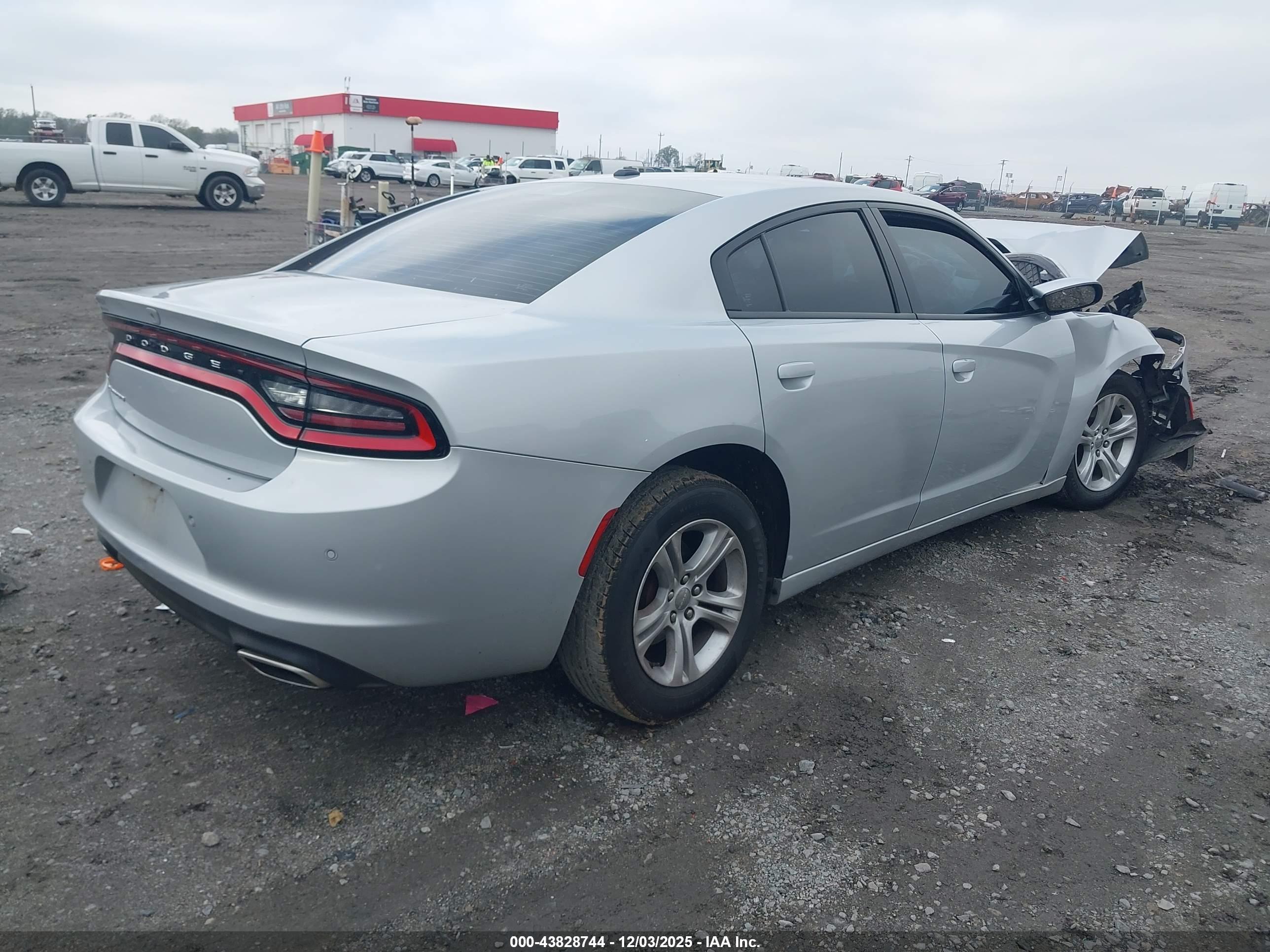 DODGE CHARGER image 4