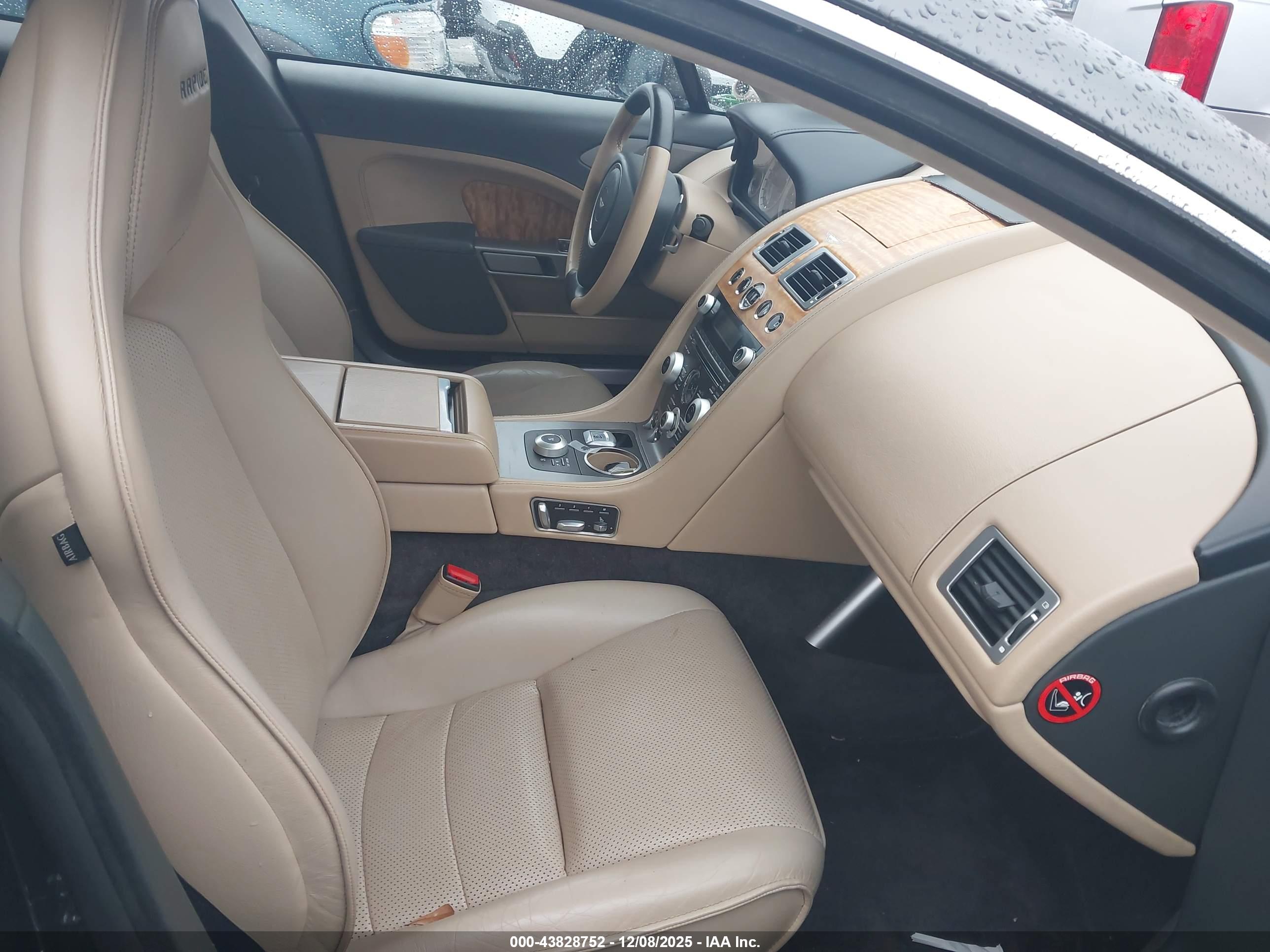 ASTON MARTIN image 5