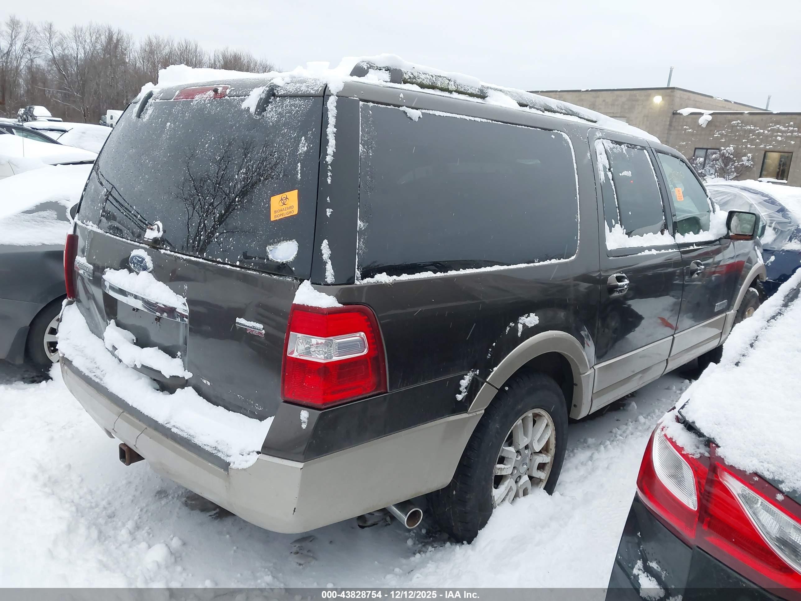 FORD EXPEDITION image 4