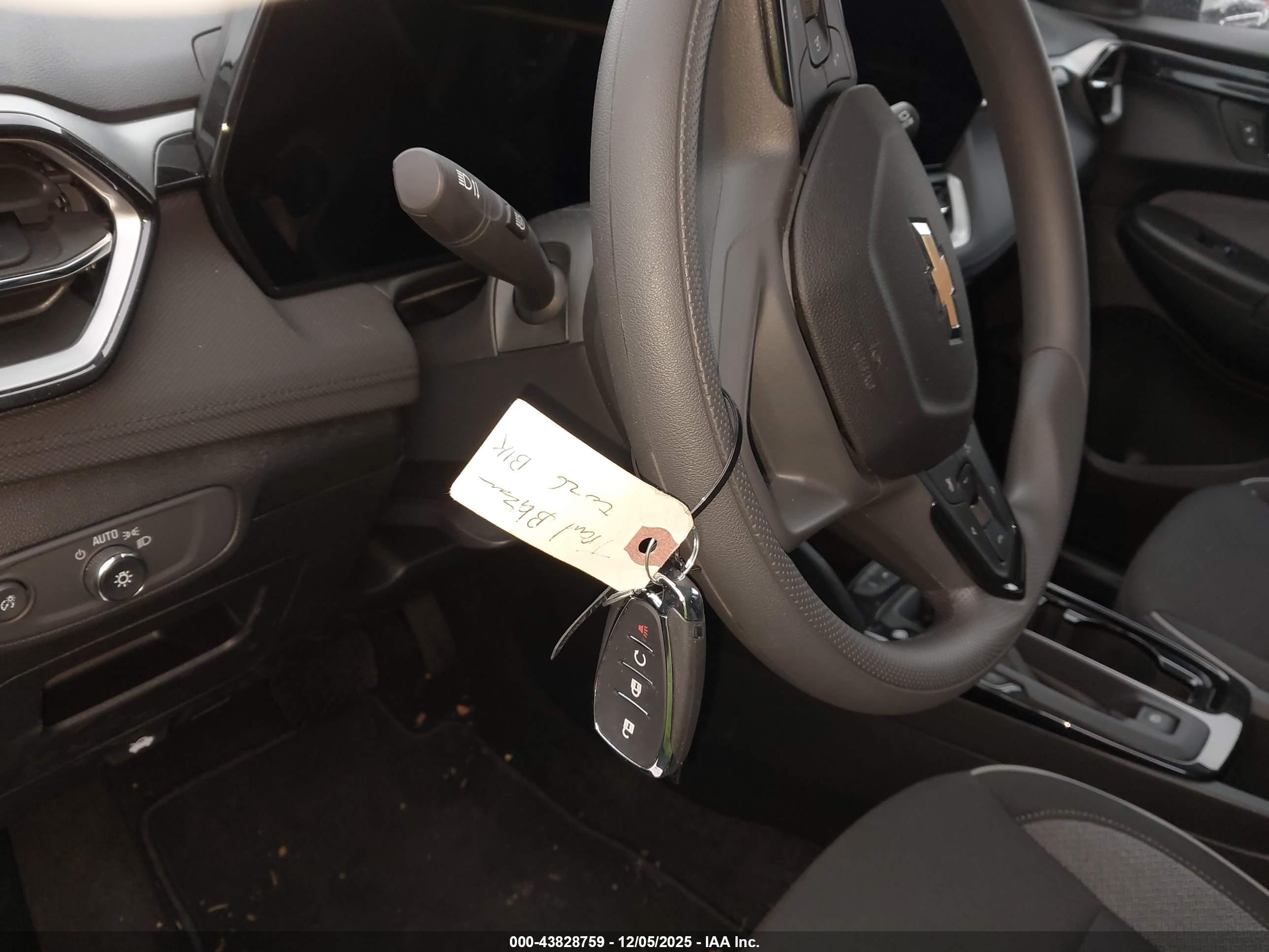 CHEVROLET TRAILBLAZER image 11