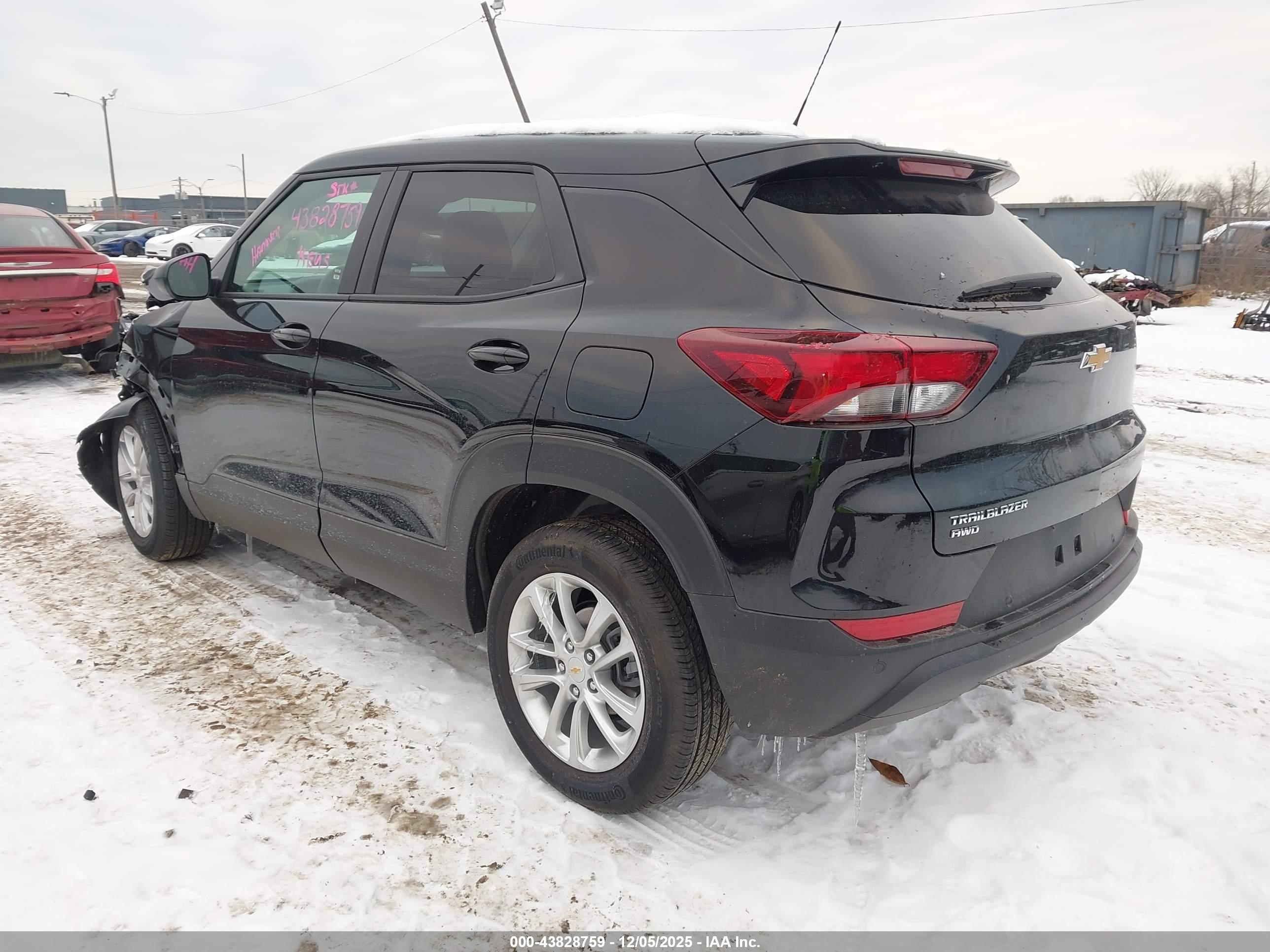 CHEVROLET TRAILBLAZER image 3