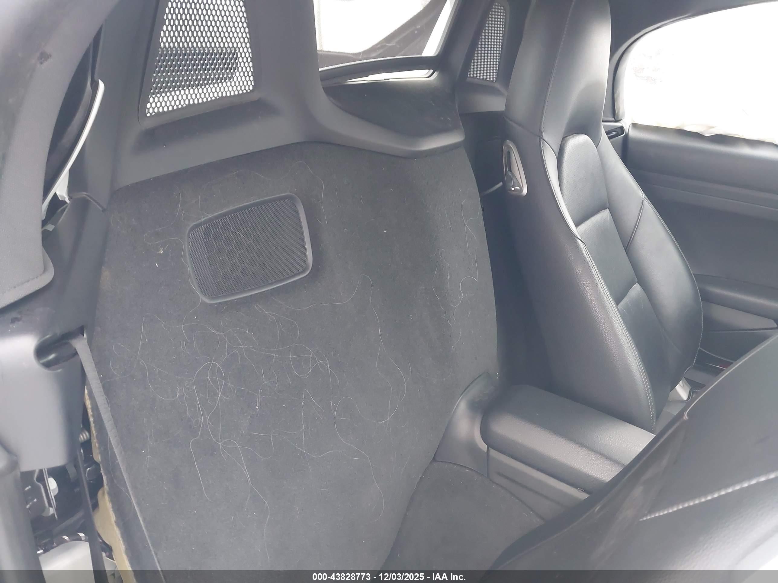 PORSCHE 718 image 8