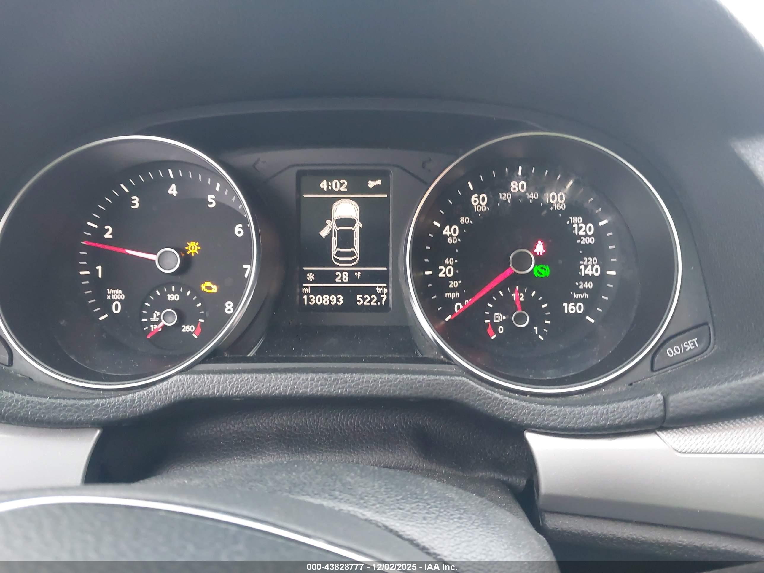 VOLKSWAGEN PASSAT image 7