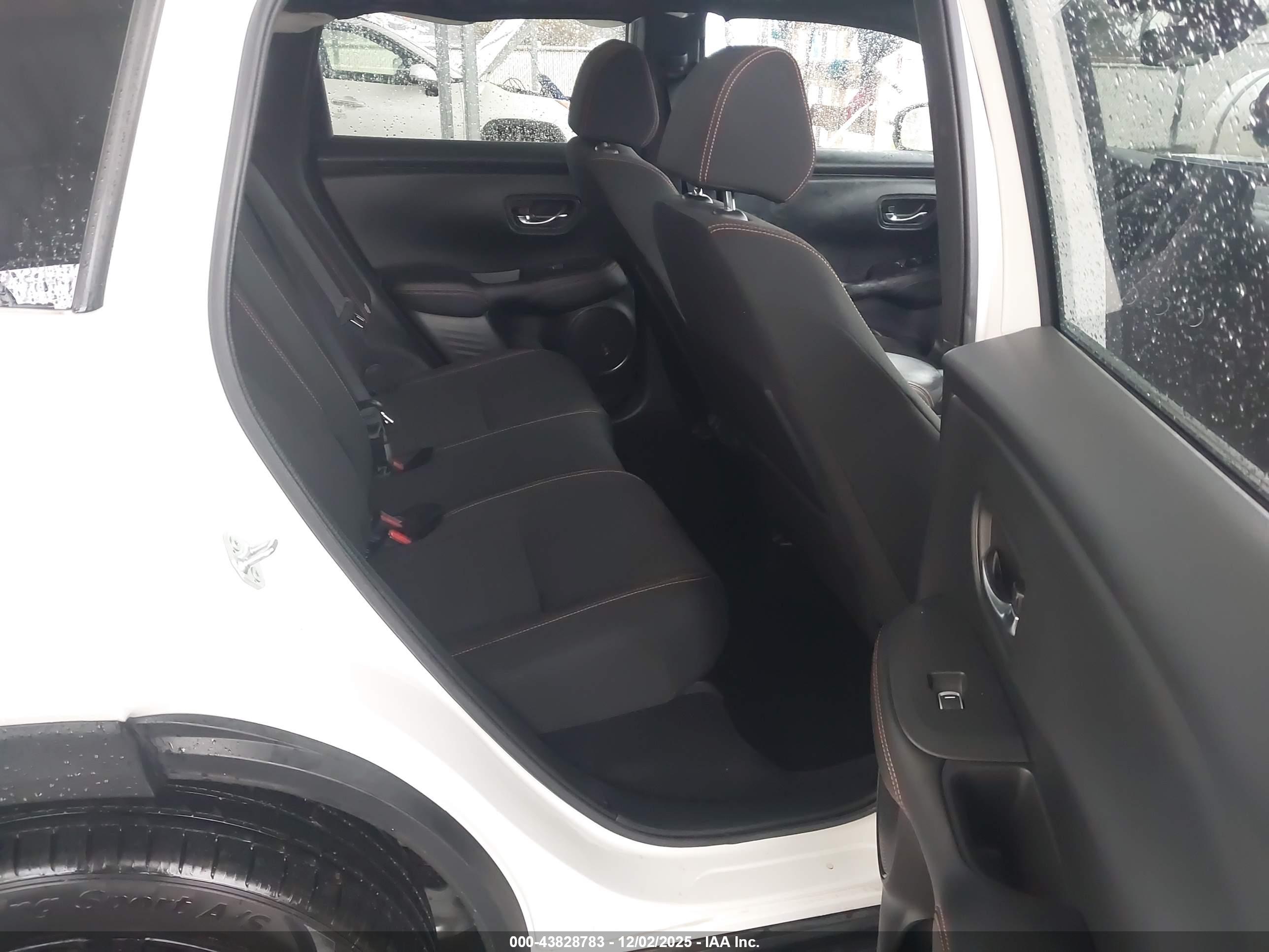 HONDA HR-V image 8