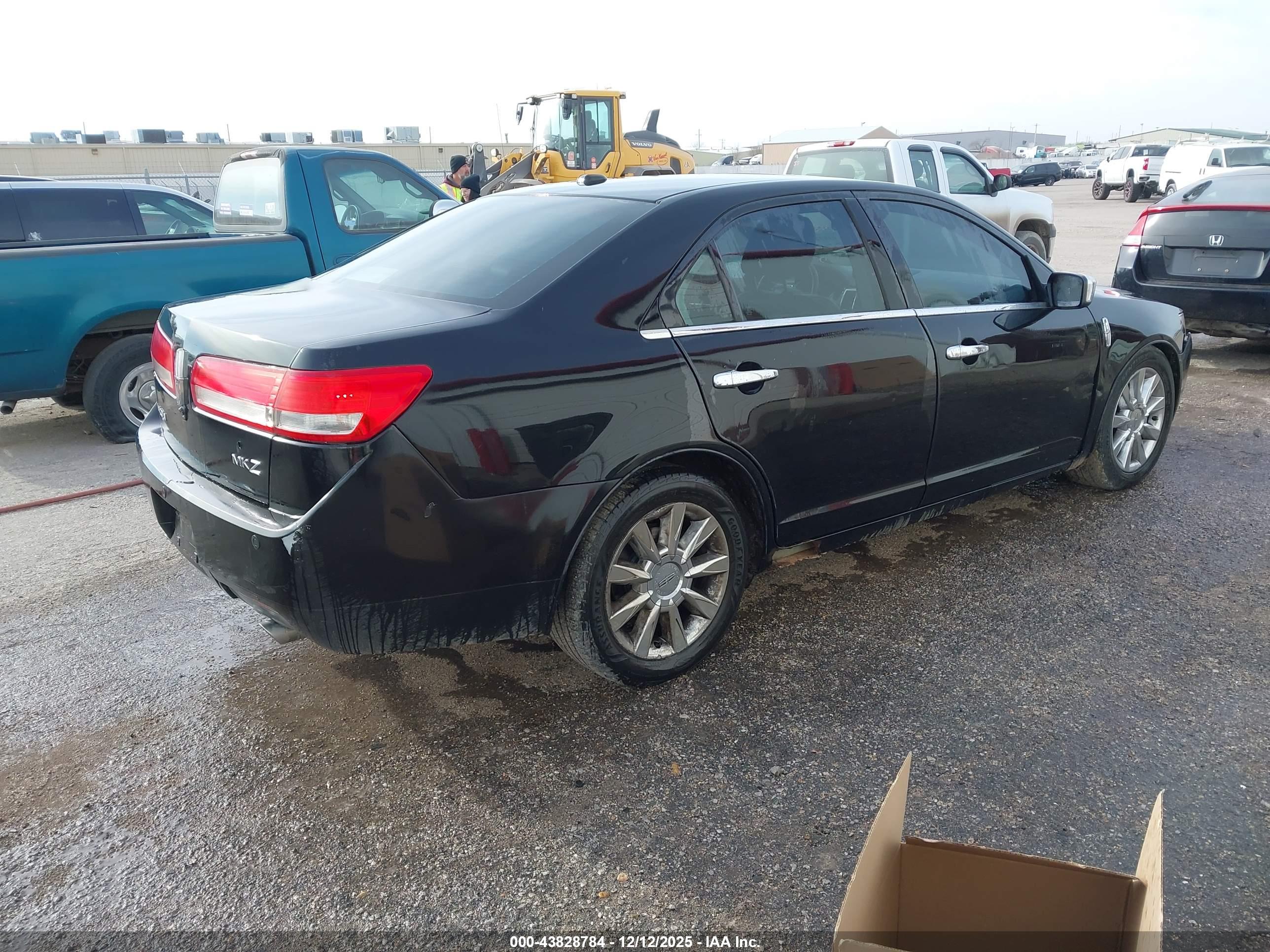 LINCOLN MKZ image 4