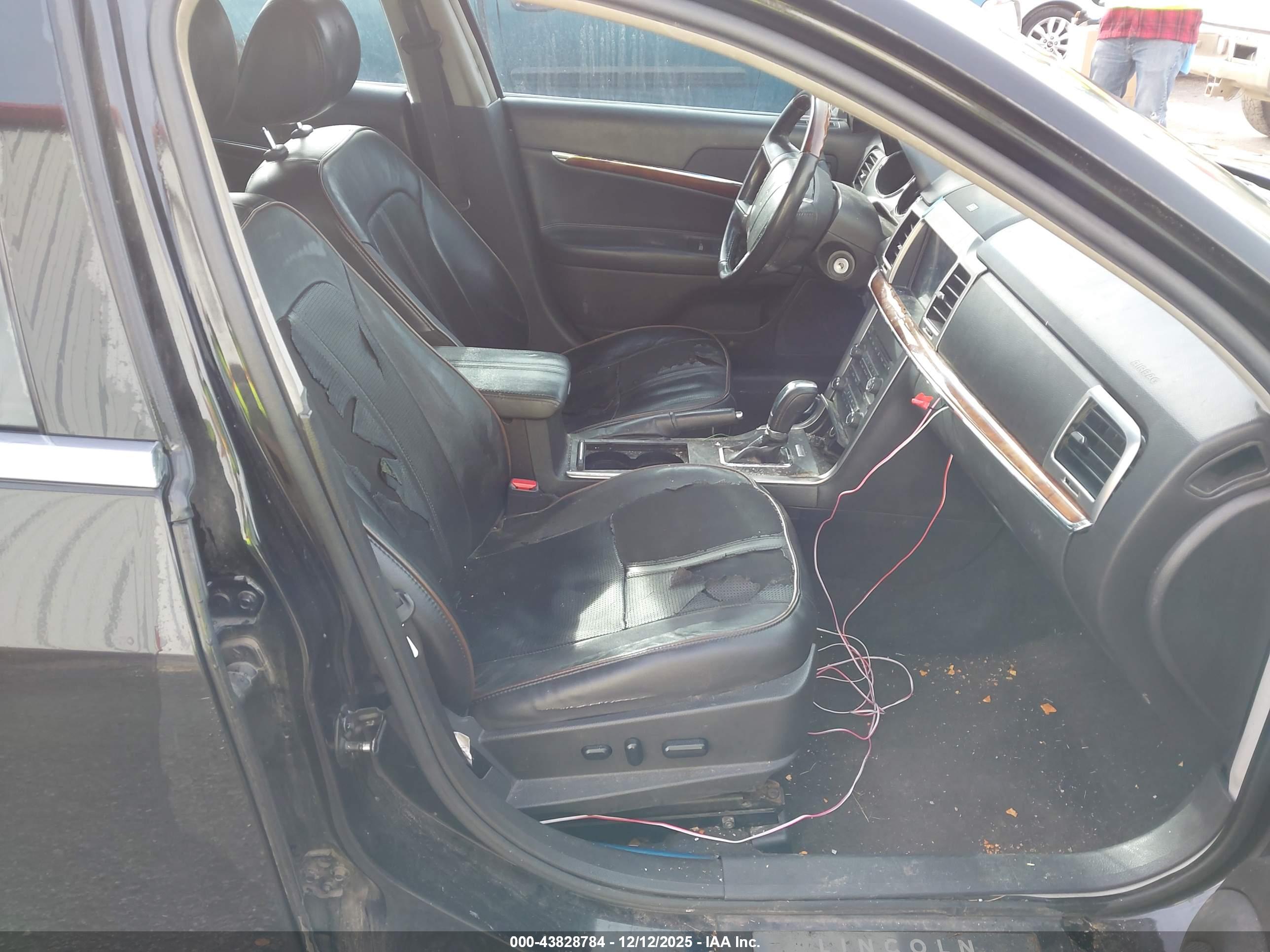 LINCOLN MKZ image 5