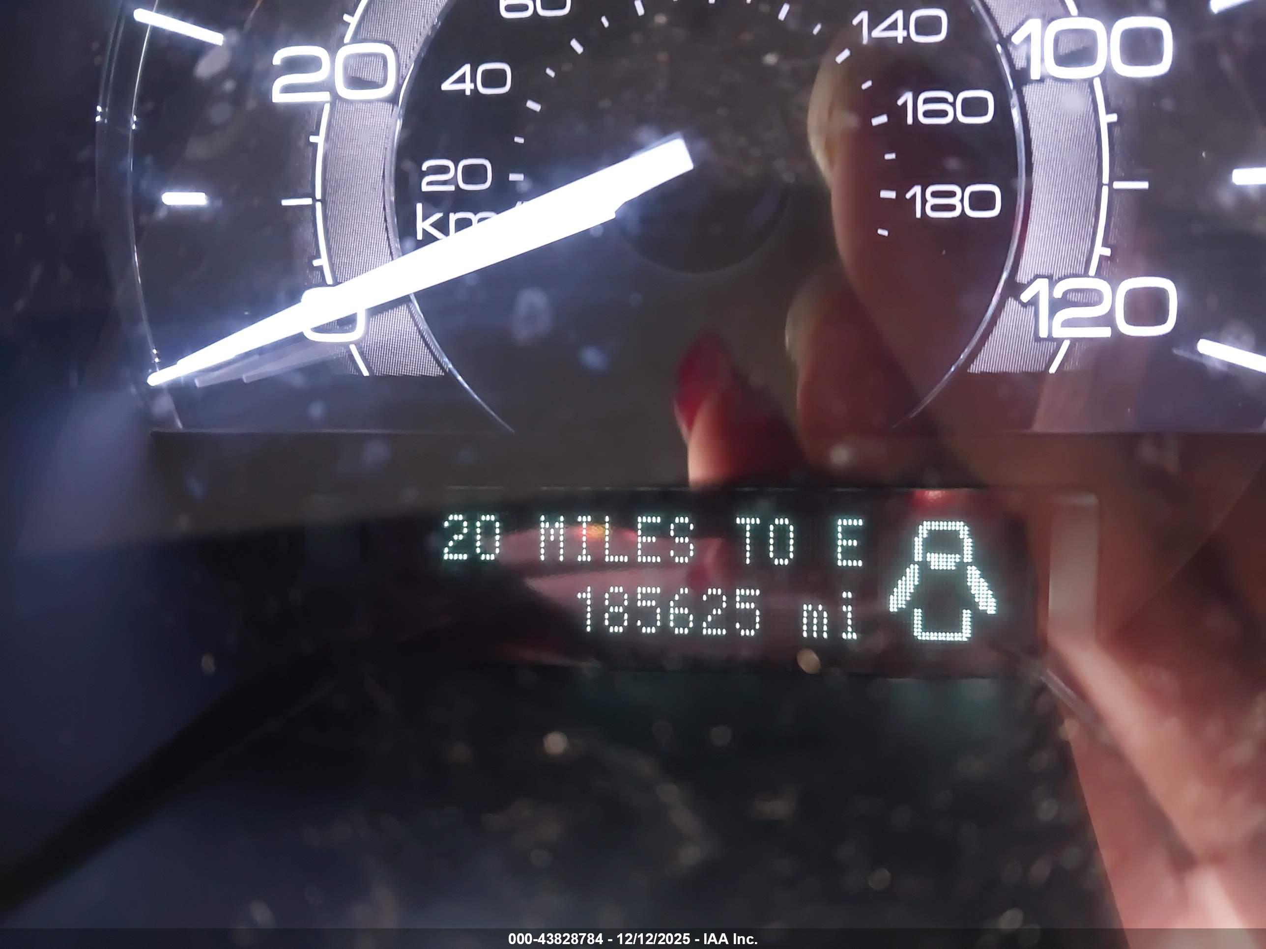 LINCOLN MKZ image 7