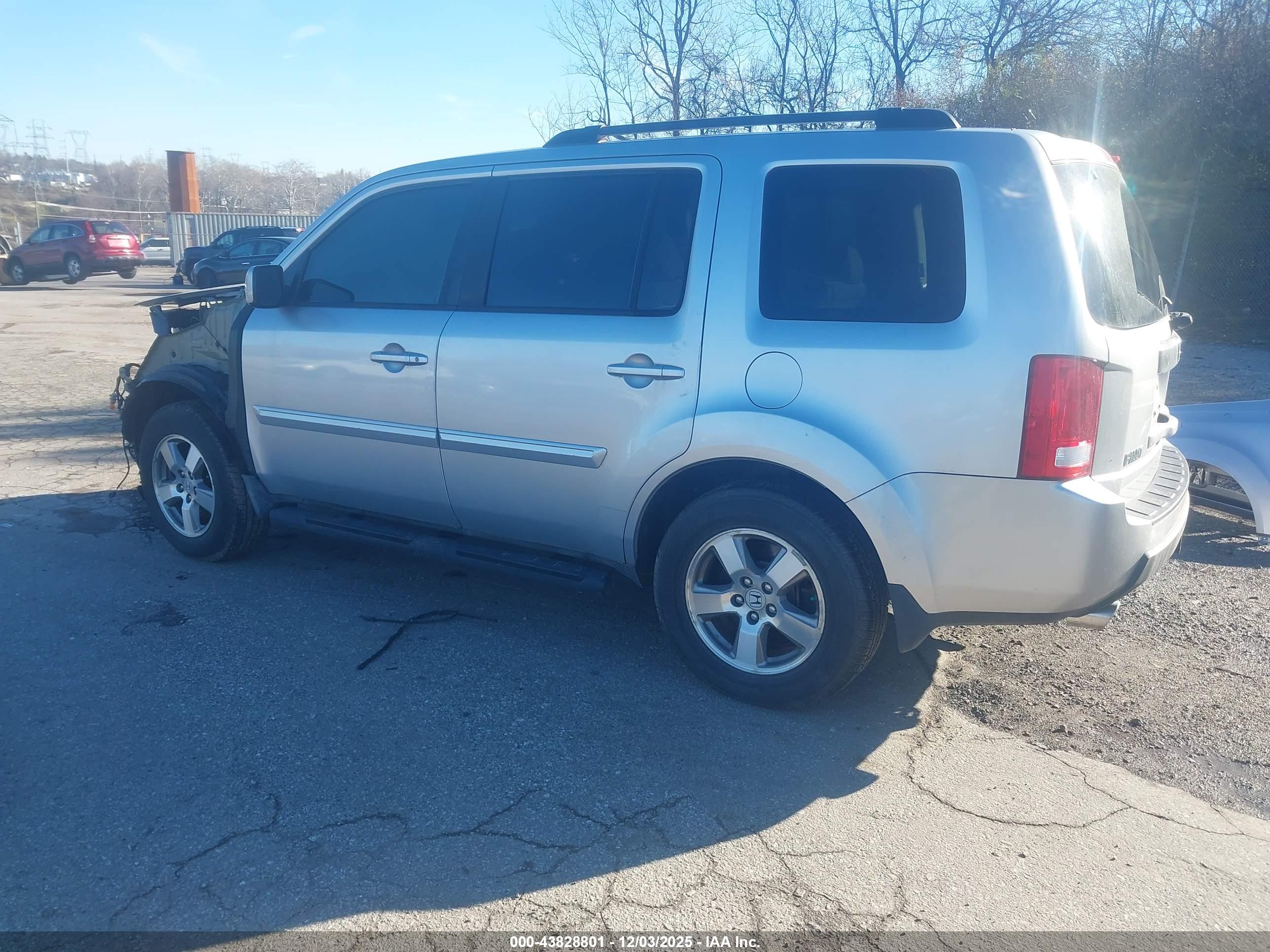 HONDA PILOT image 3