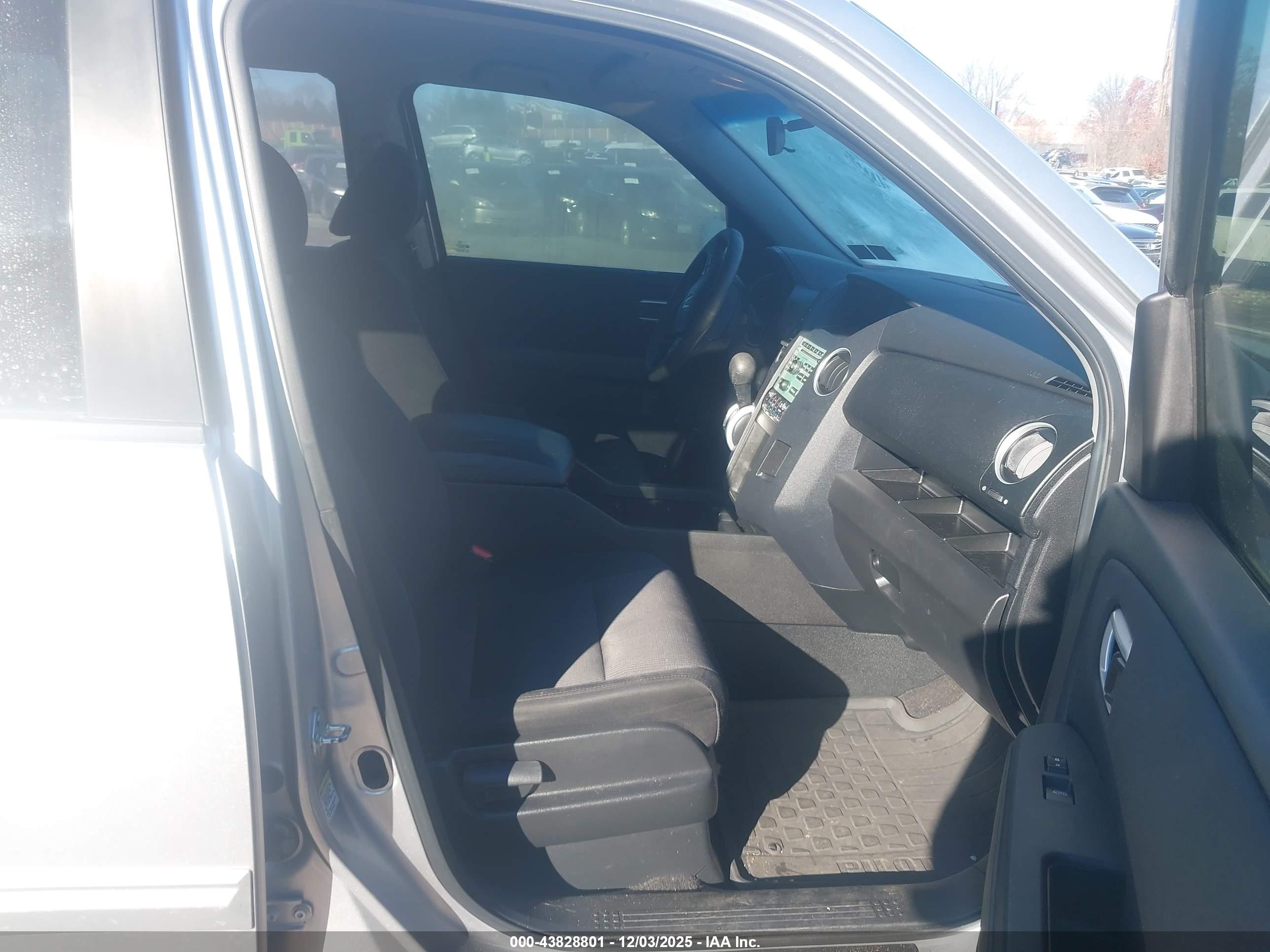 HONDA PILOT image 5