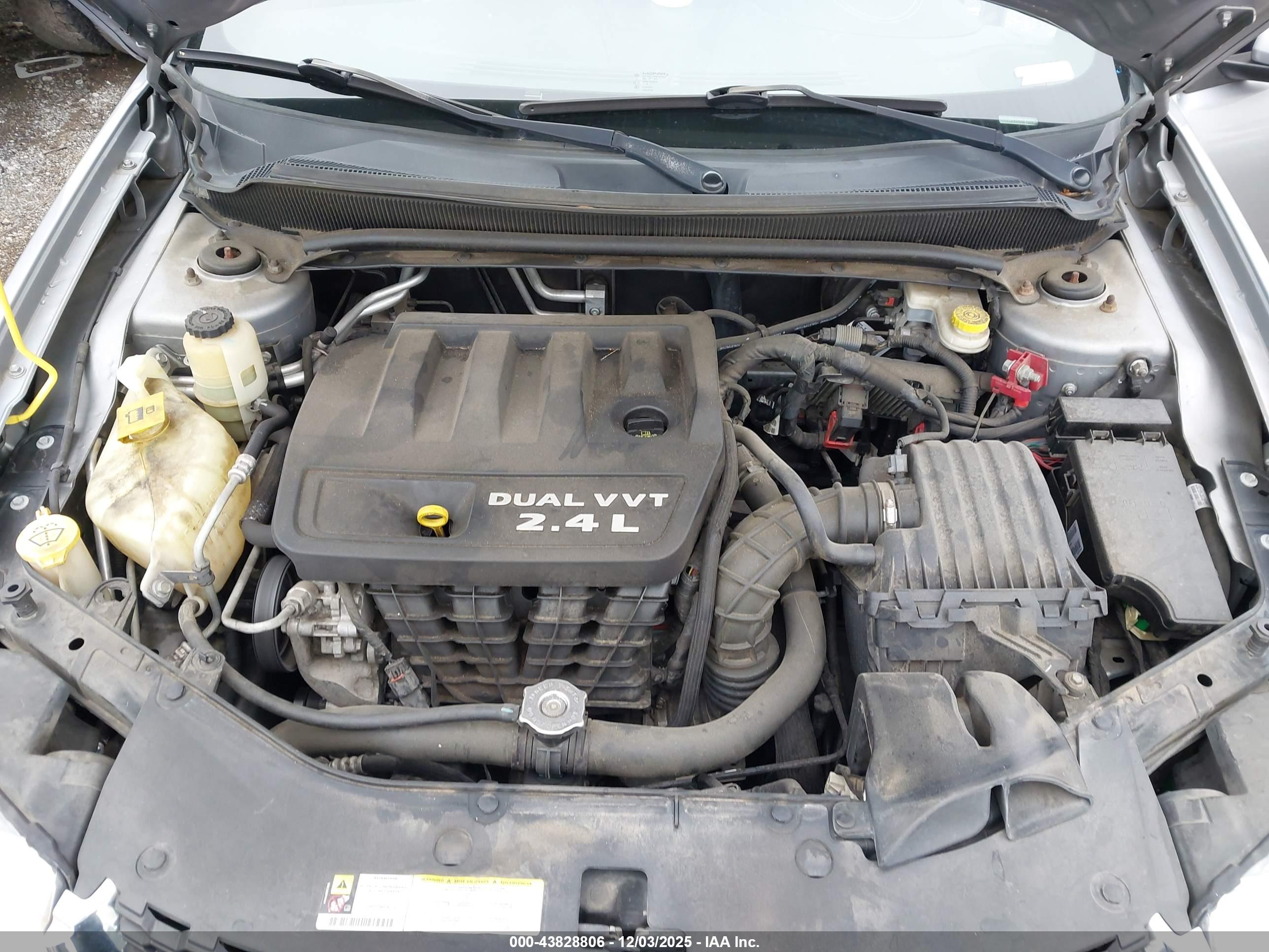 DODGE AVENGER image 10