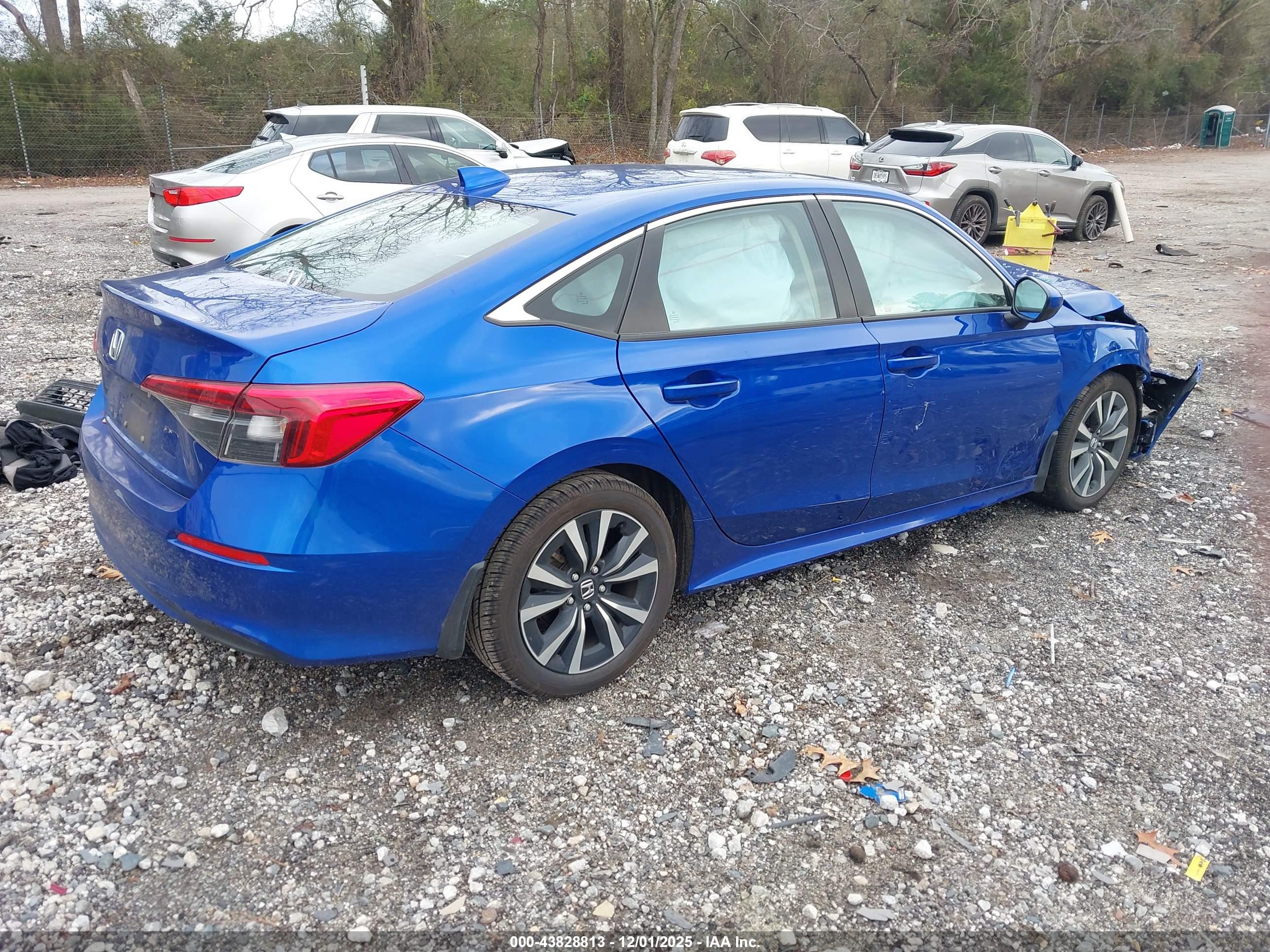 HONDA CIVIC image 4