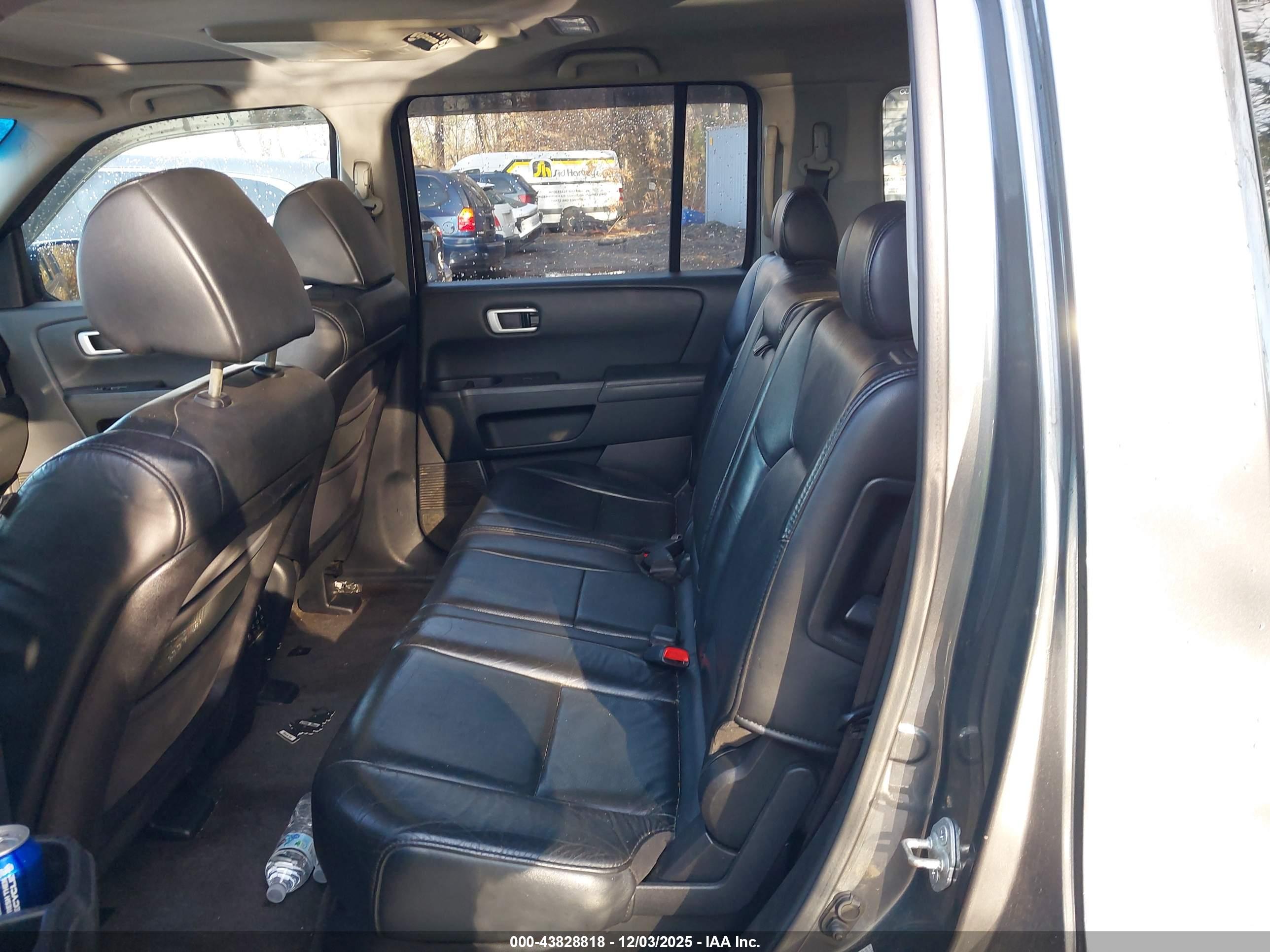 HONDA PILOT image 8