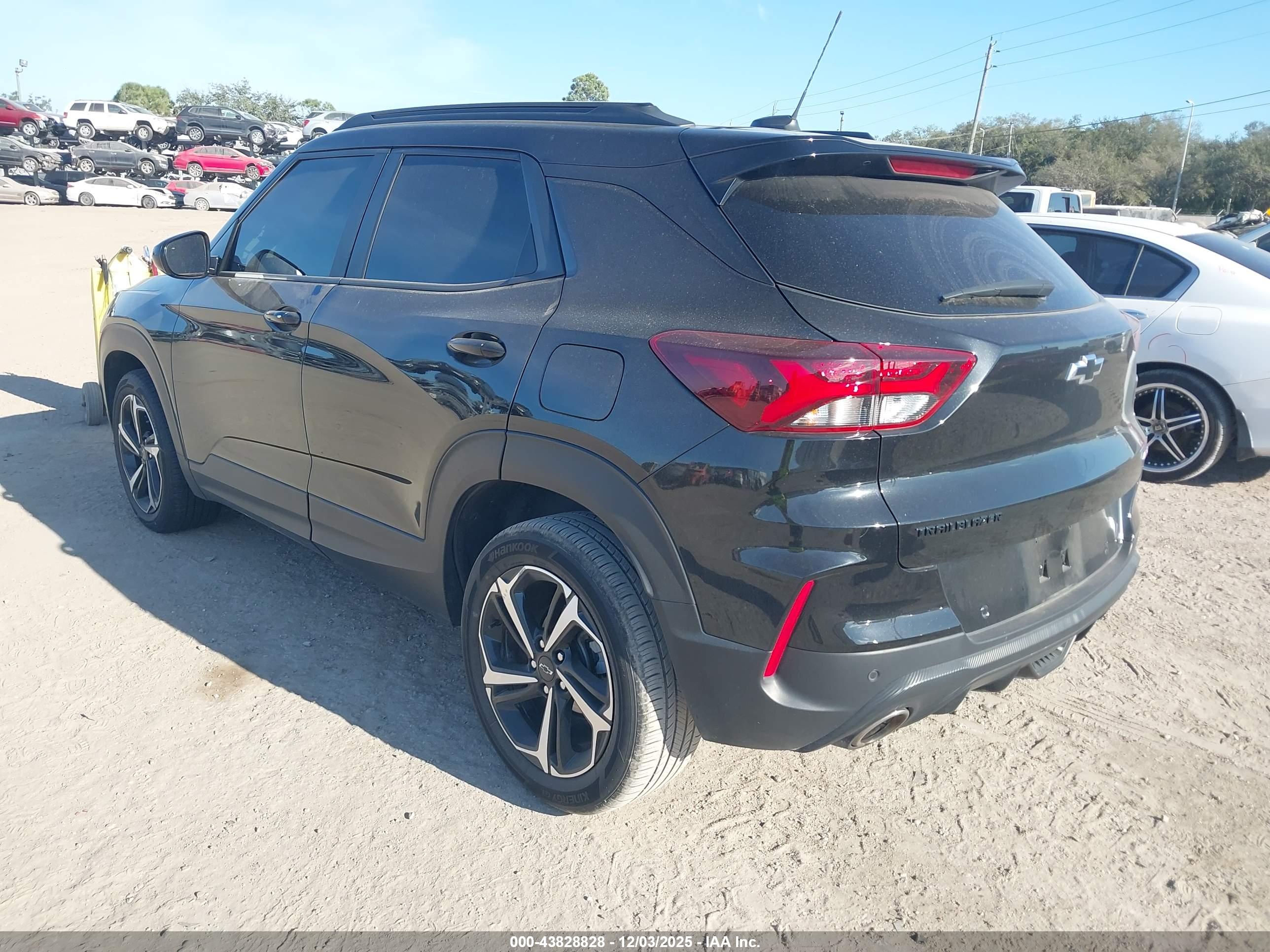 CHEVROLET TRAILBLAZER image 3