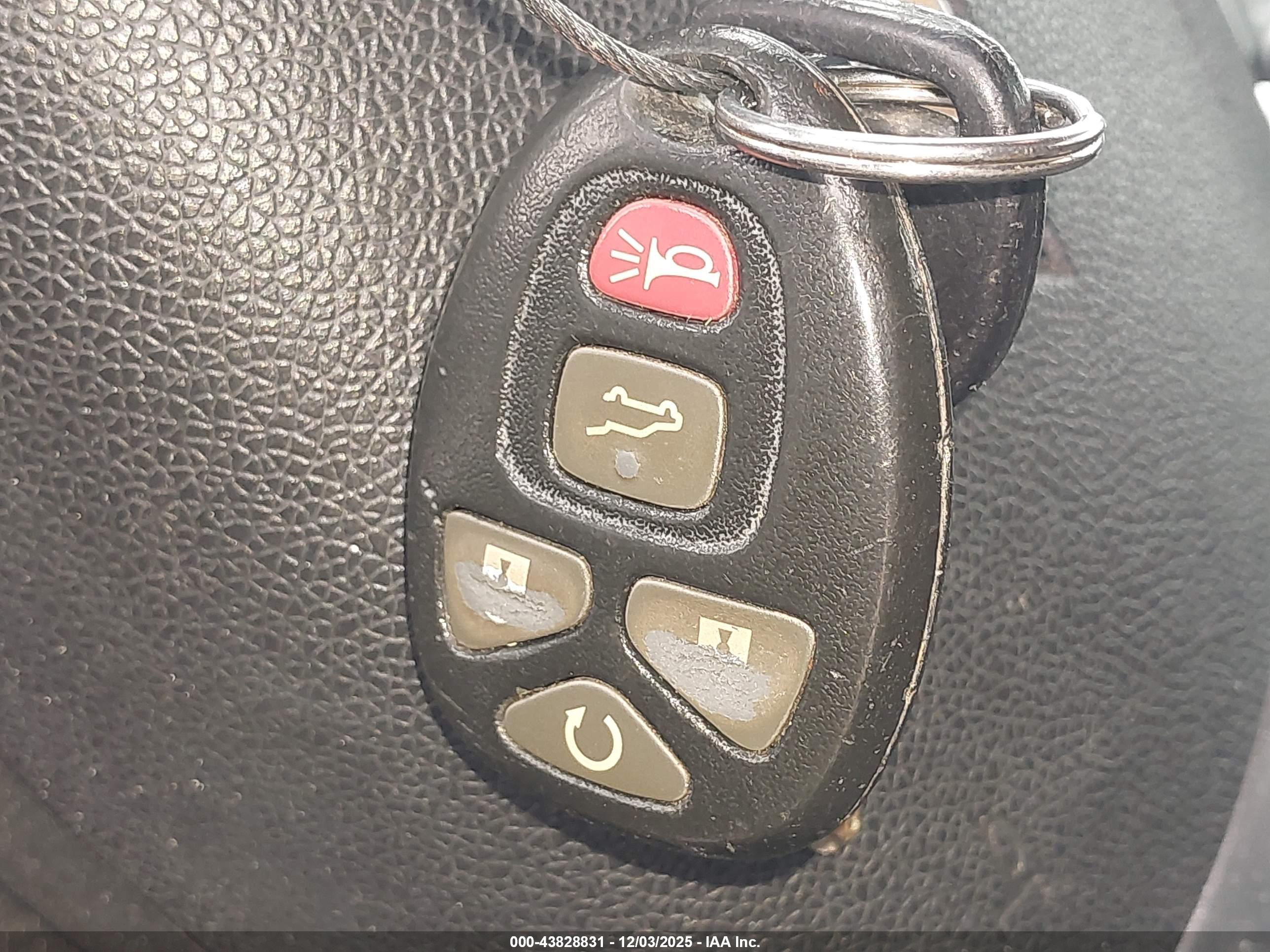 CHEVROLET TRAVERSE image 11