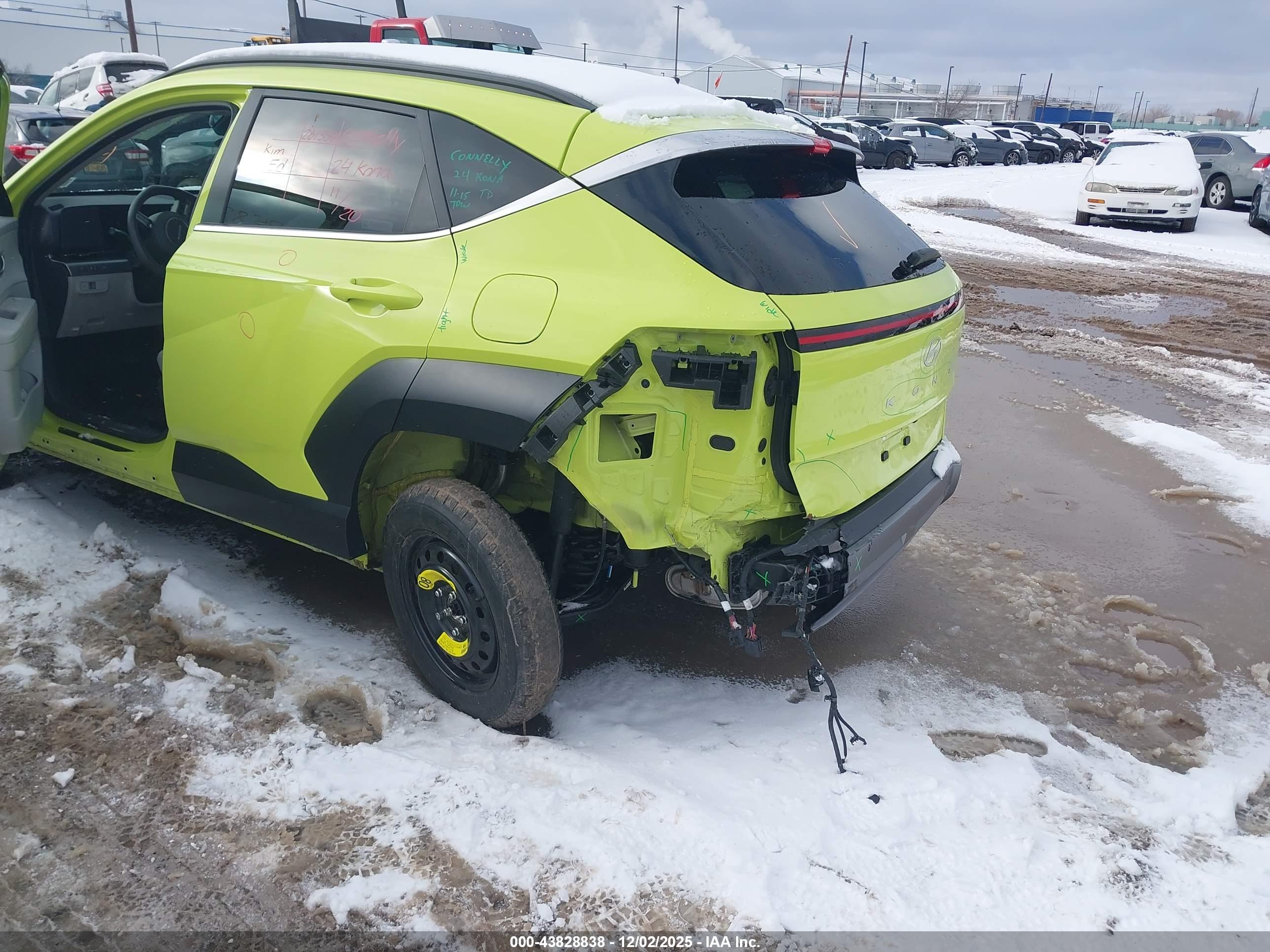 HYUNDAI KONA image 6