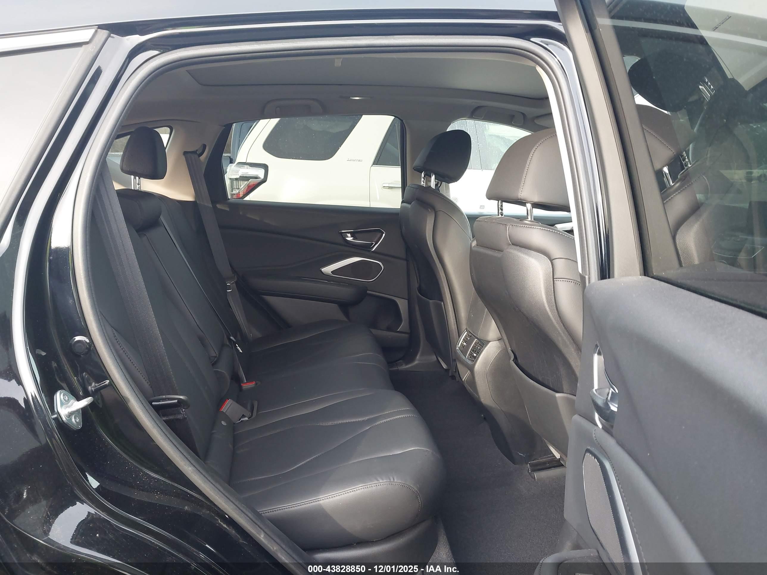 ACURA RDX image 8