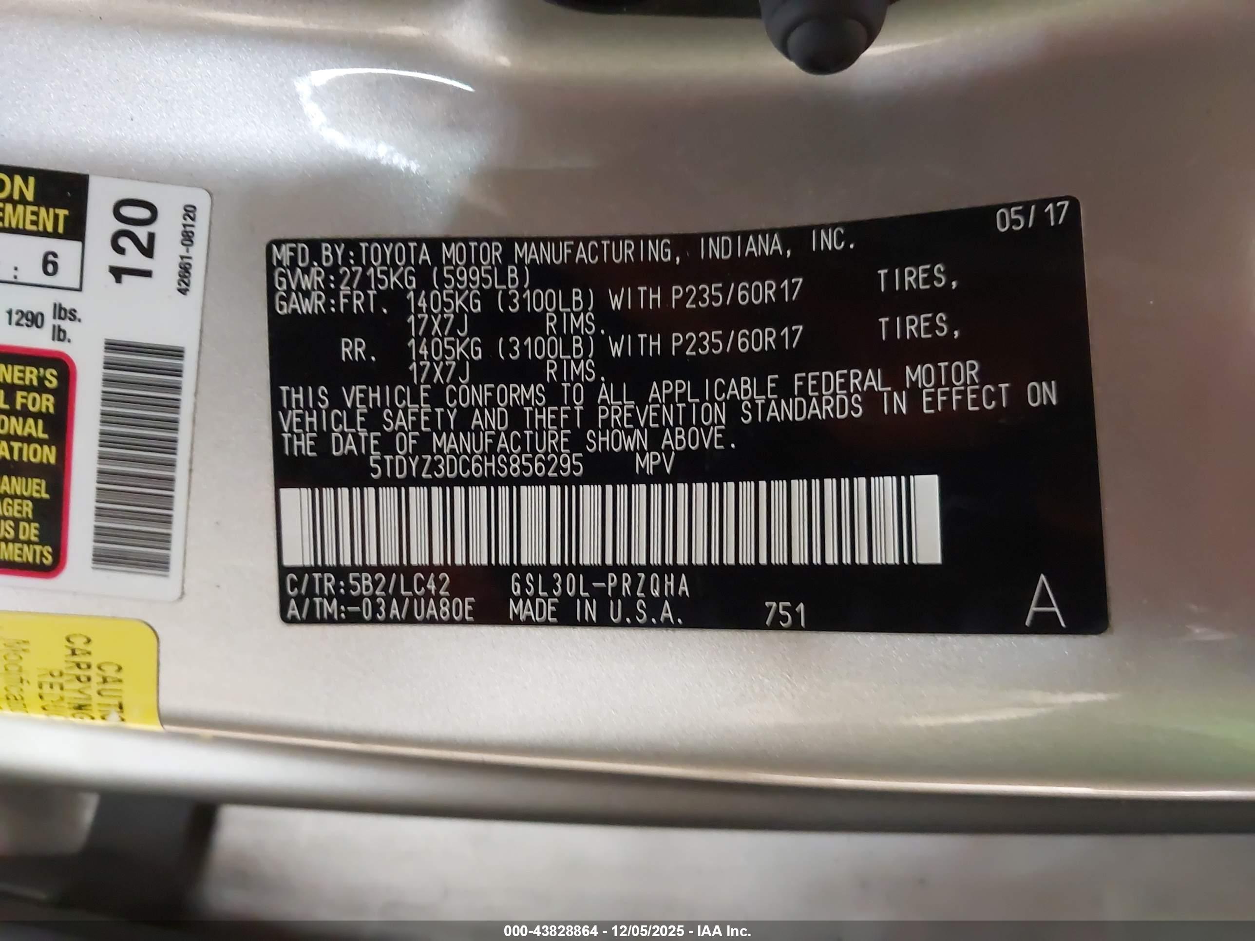 TOYOTA SIENNA image 9