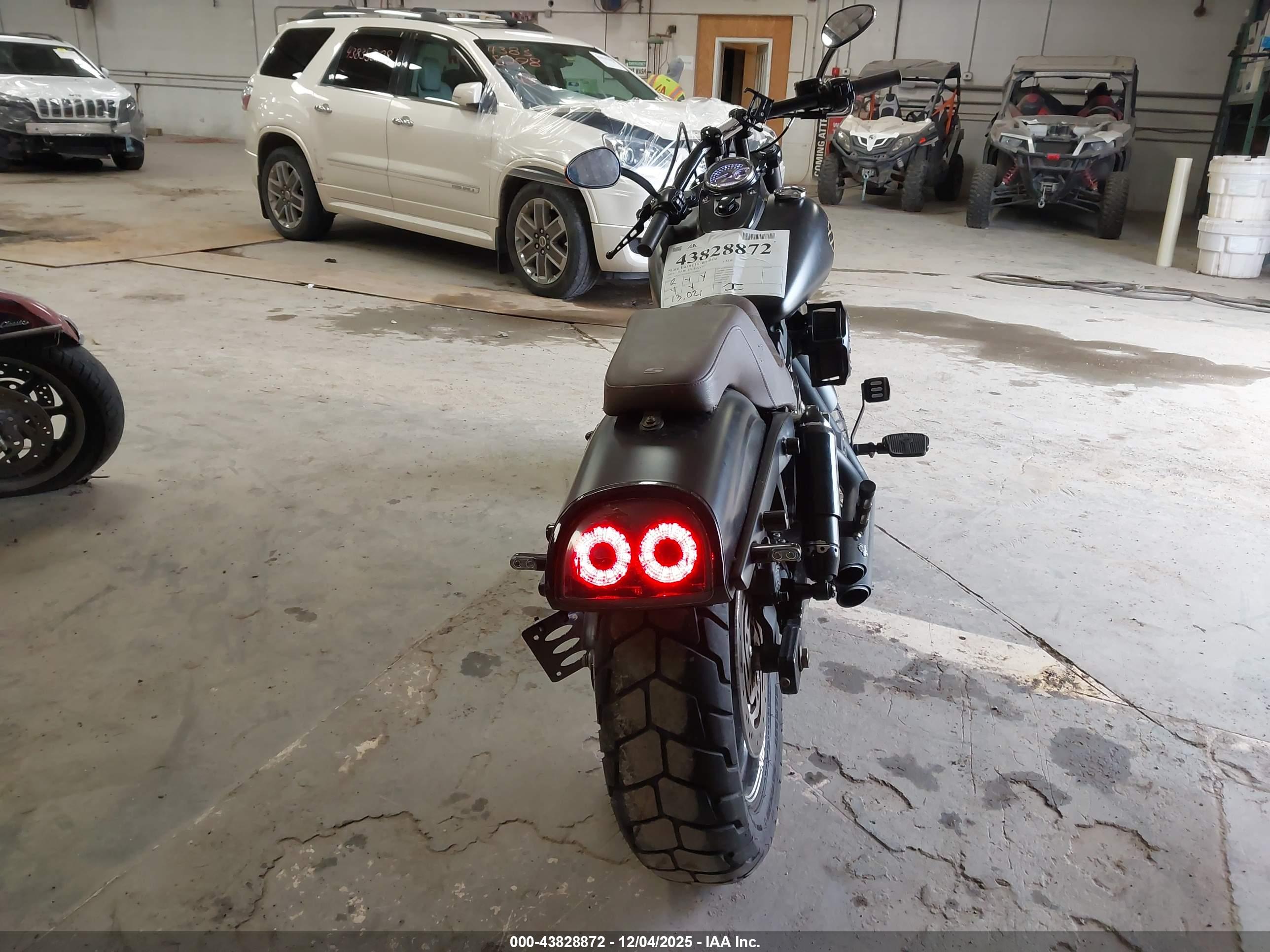 HARLEY-DAVIDSON FXDF image 6