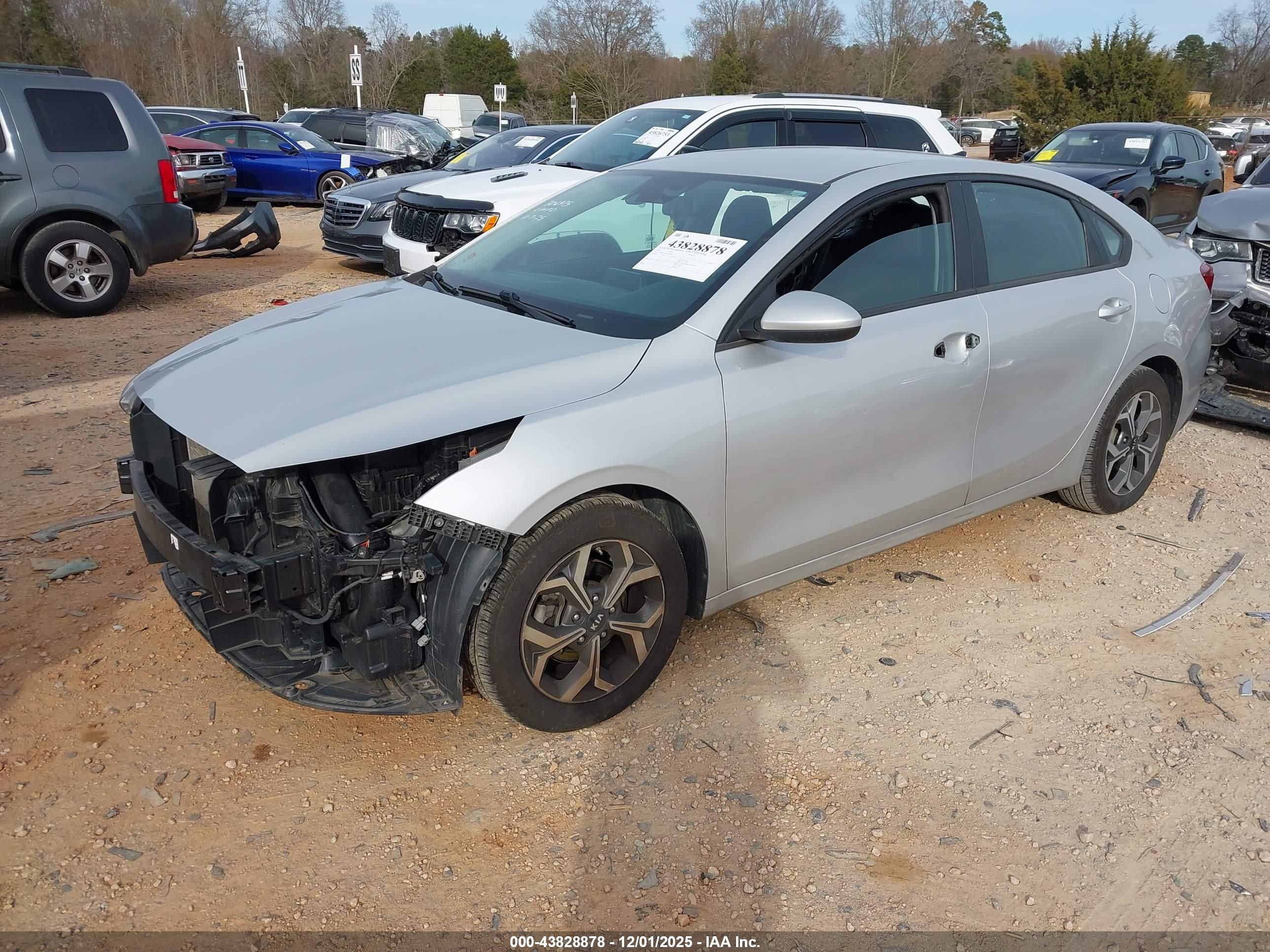 KIA FORTE image 2