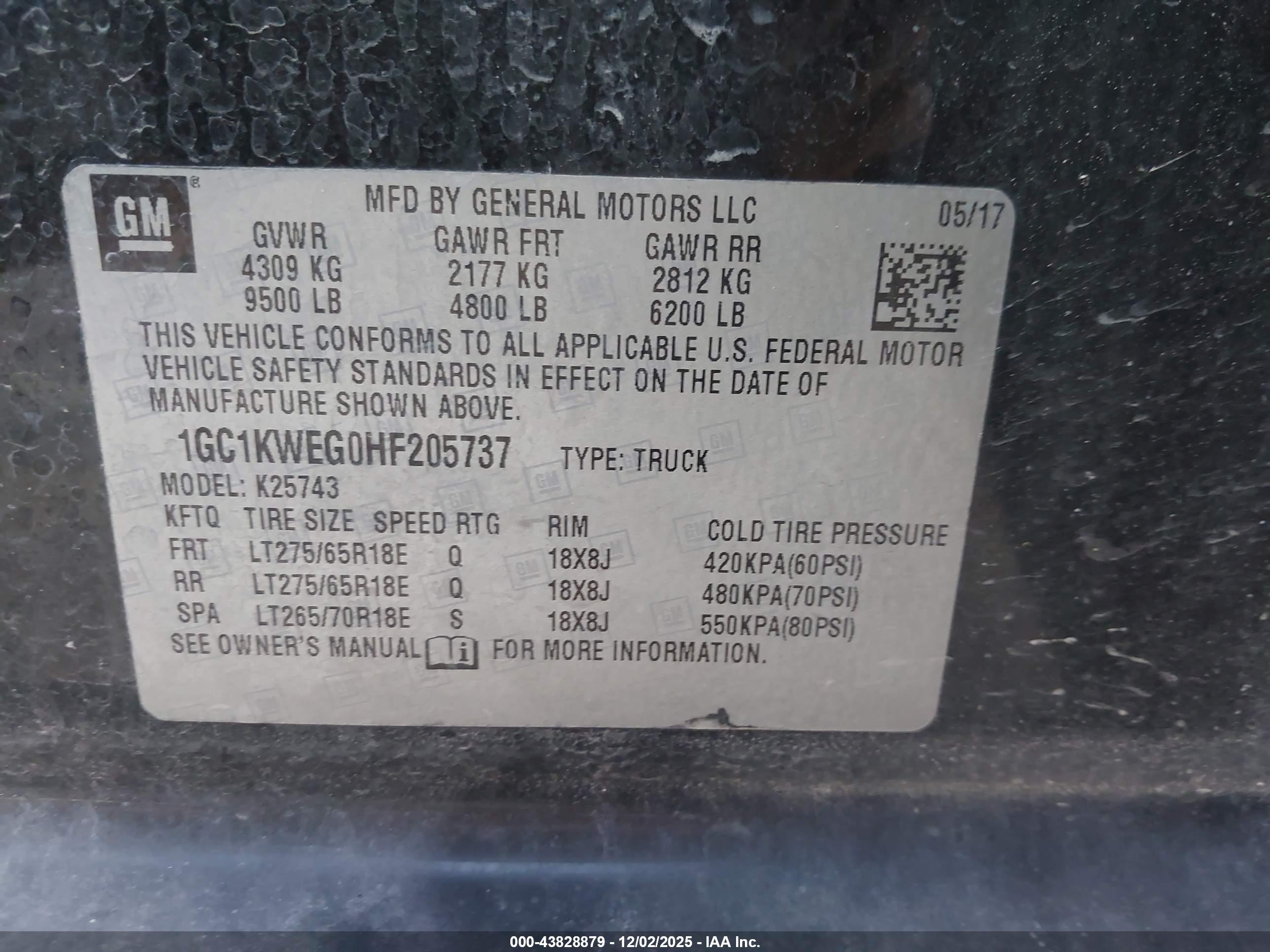CHEVROLET SILVERADO image 9
