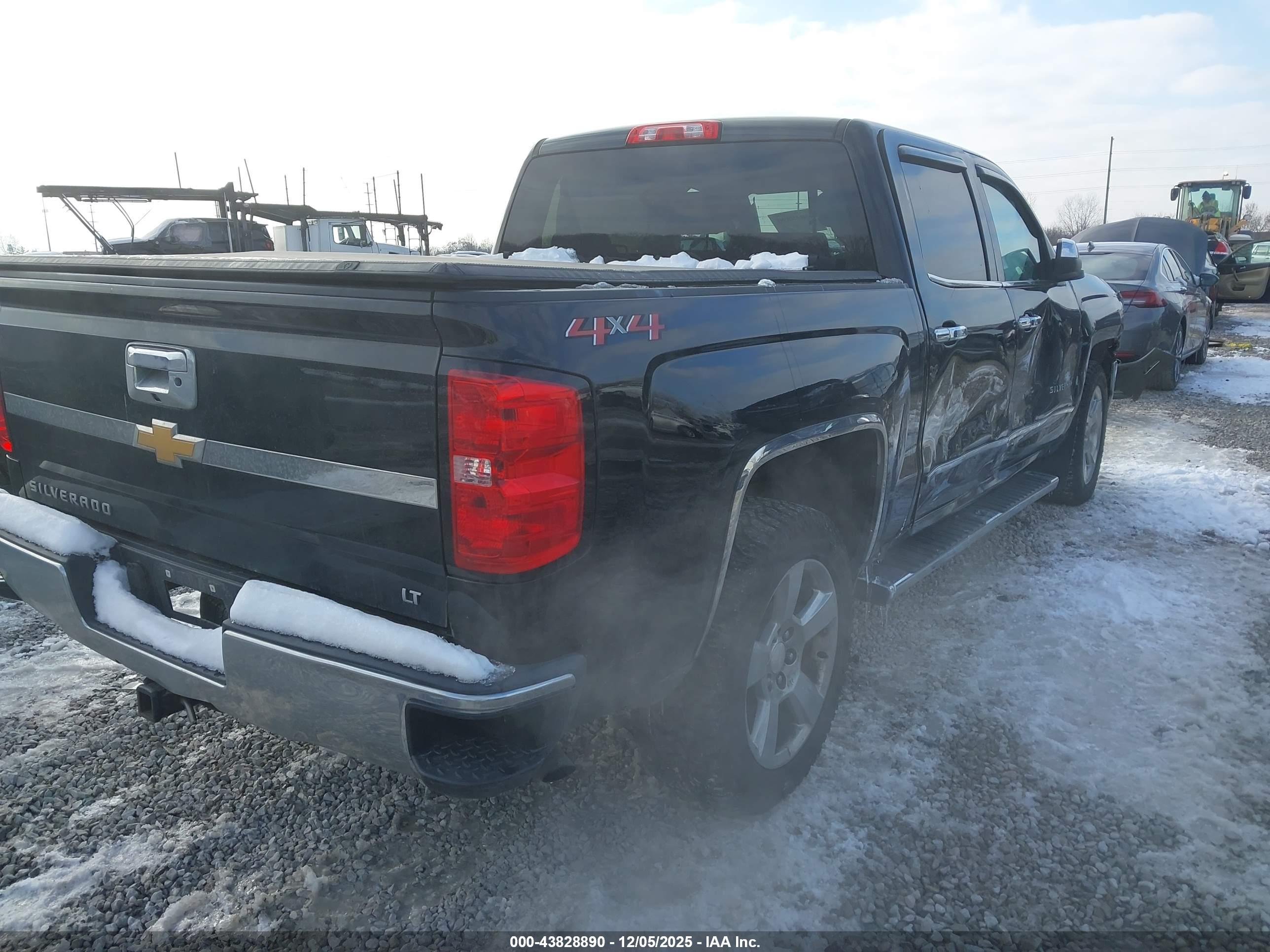 CHEVROLET SILVERADO image 4