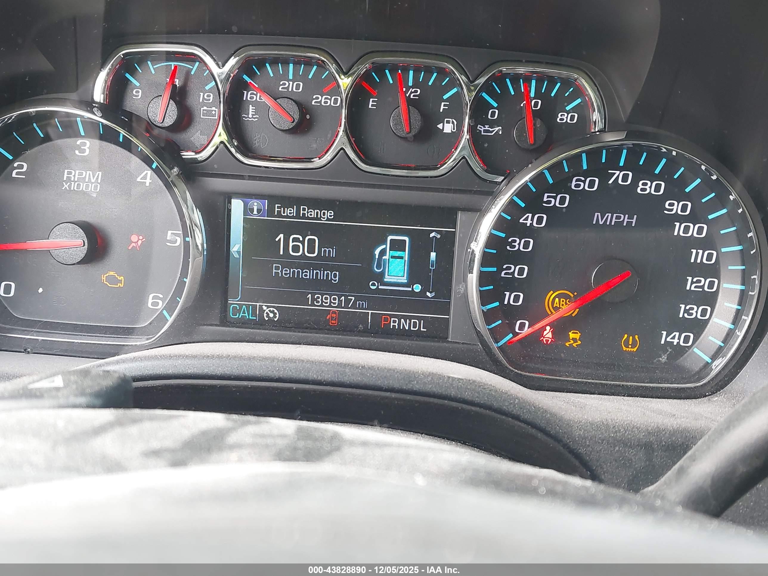CHEVROLET SILVERADO image 7