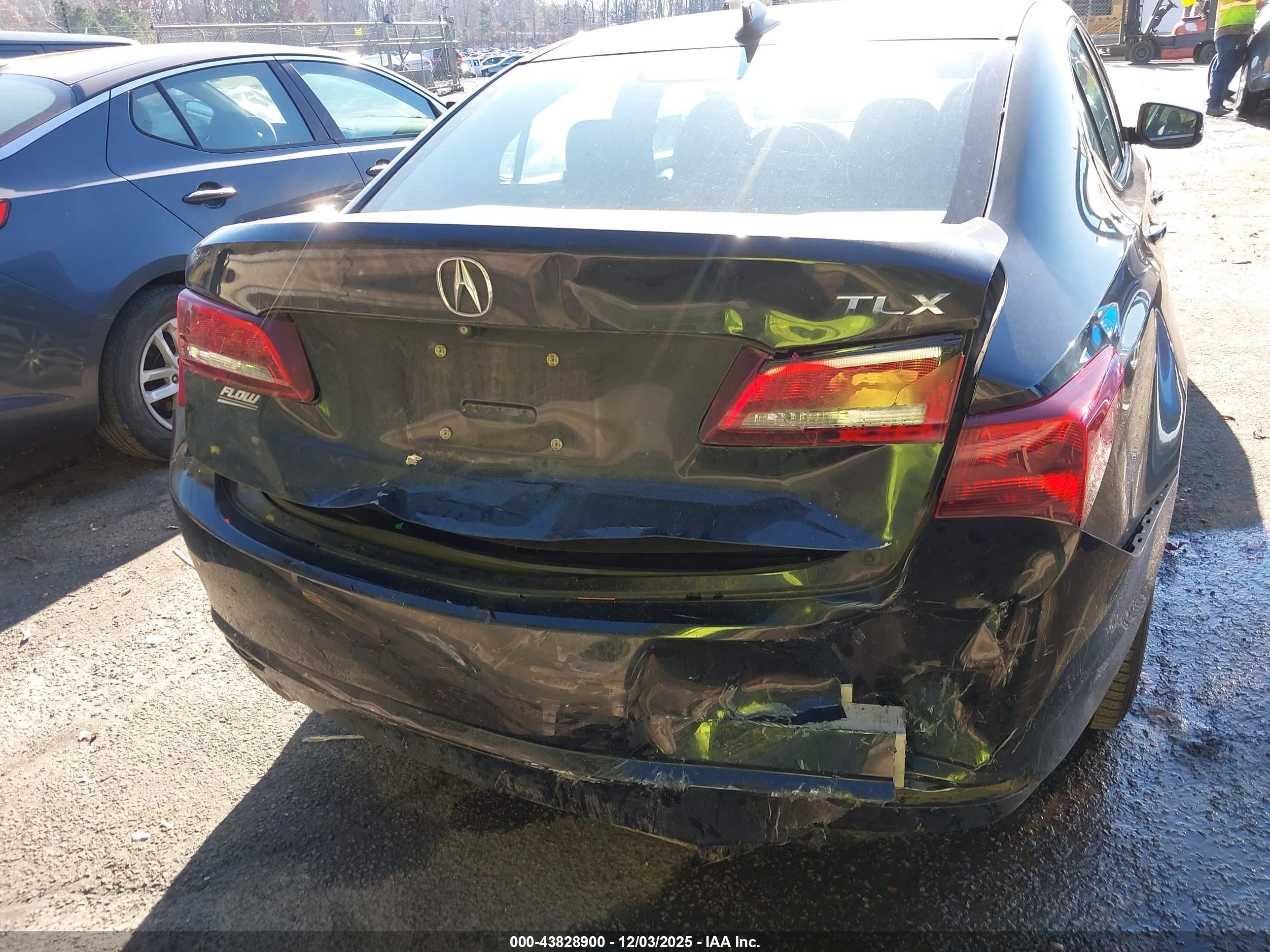 ACURA TLX image 6