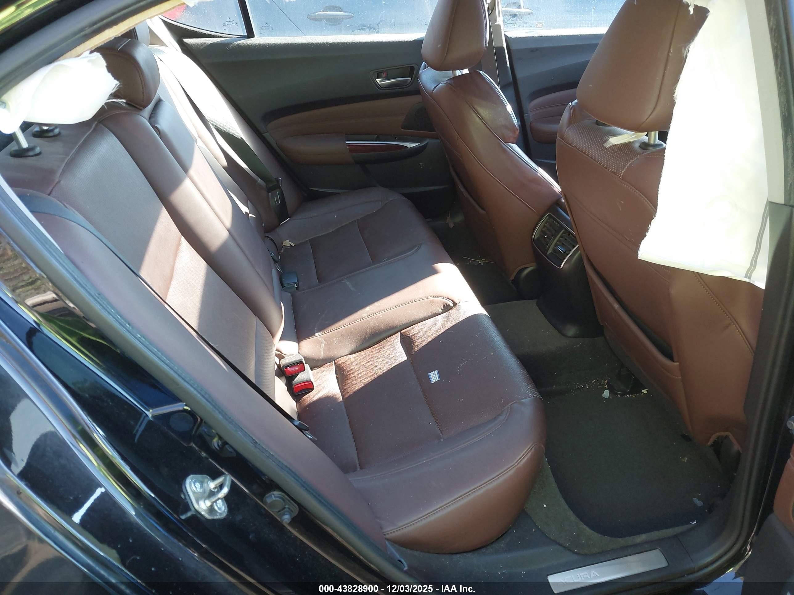 ACURA TLX image 8