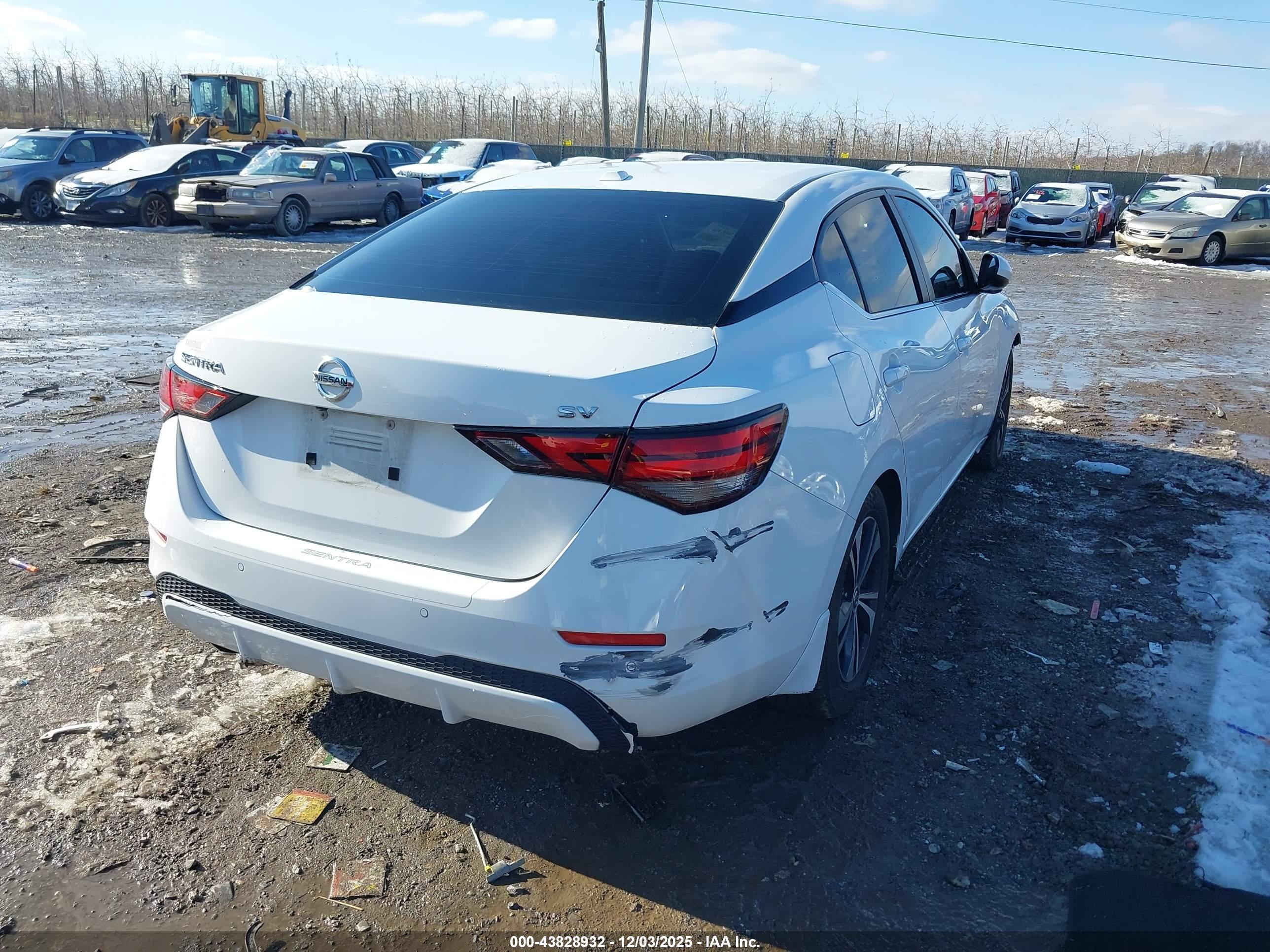 NISSAN SENTRA image 4