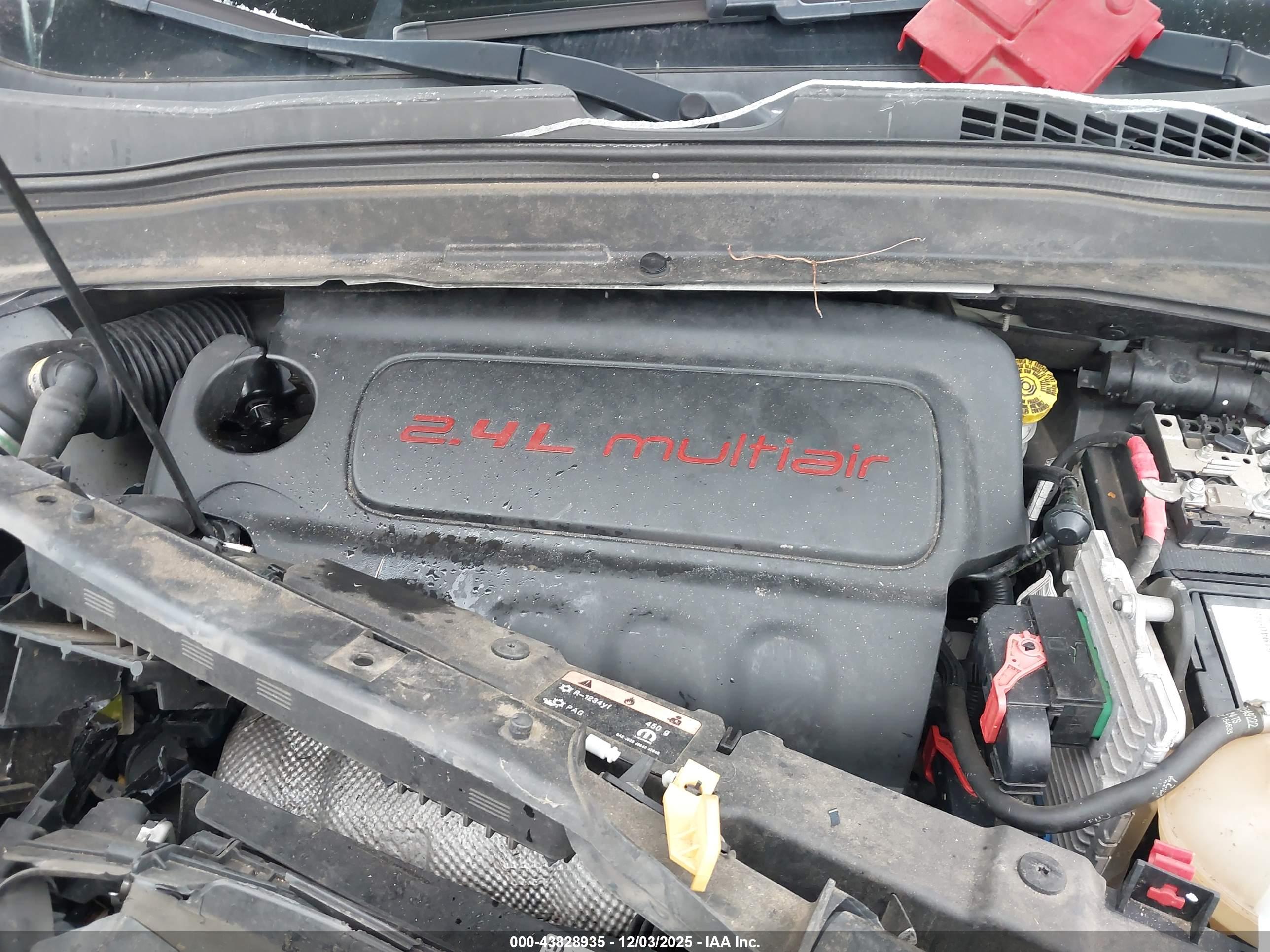 JEEP RENEGADE image 10
