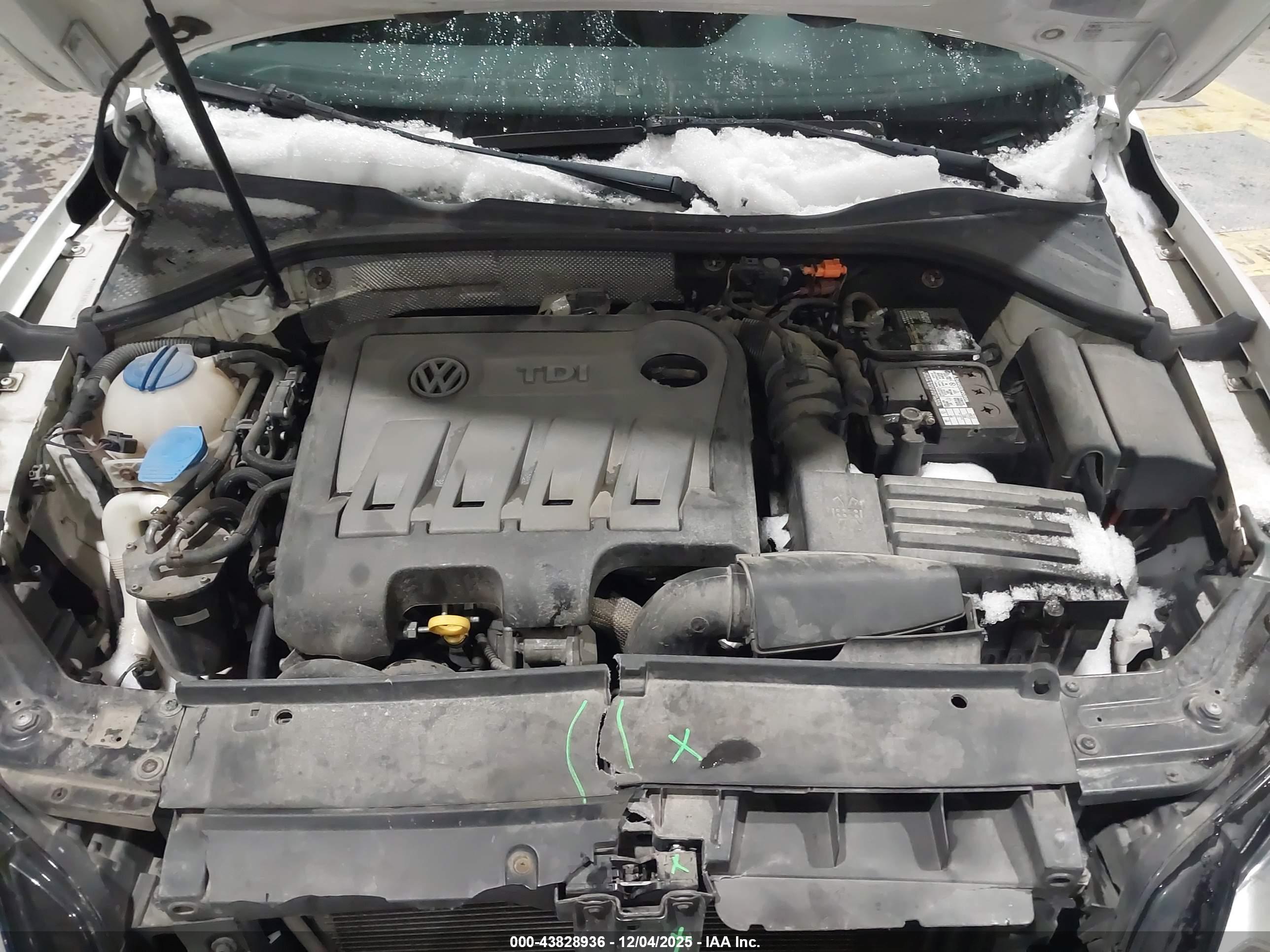 VOLKSWAGEN PASSAT image 10