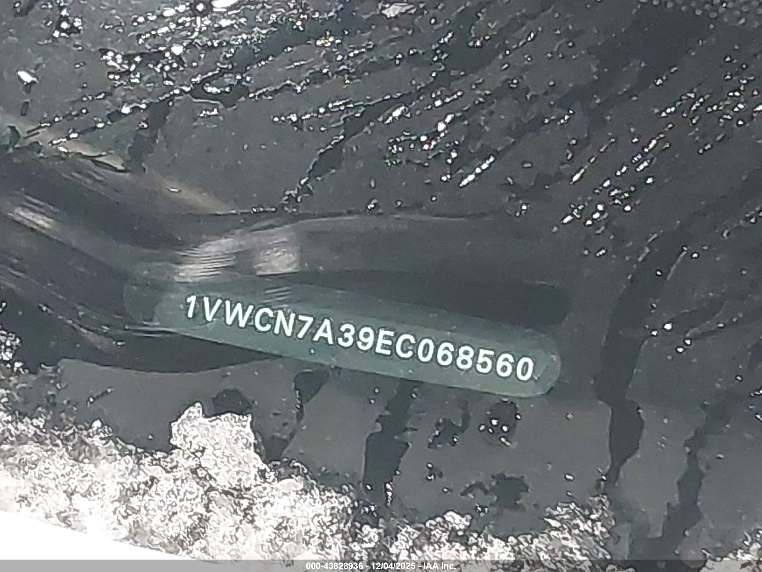 VOLKSWAGEN PASSAT image 9