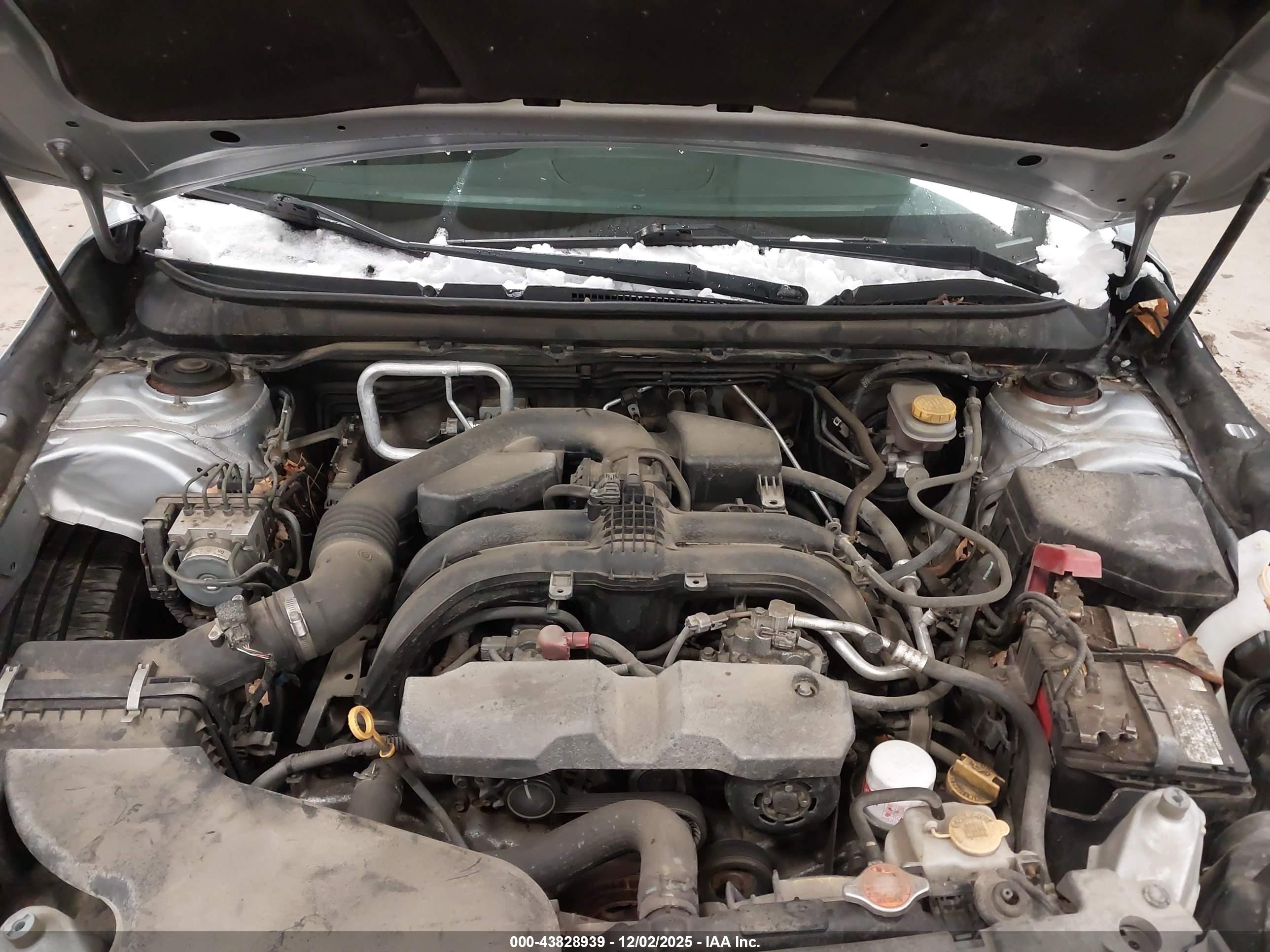 SUBARU LEGACY image 10