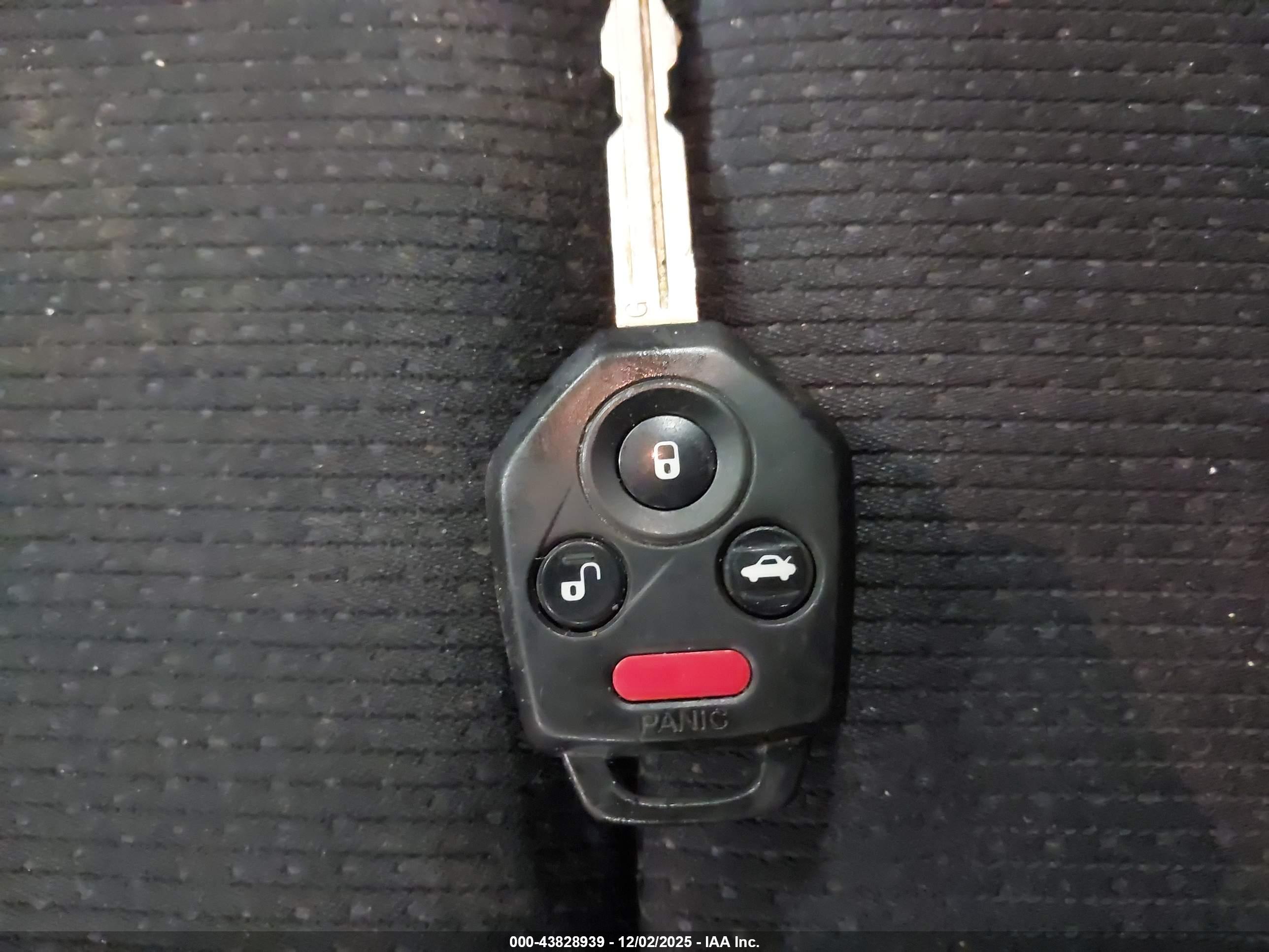 SUBARU LEGACY image 11
