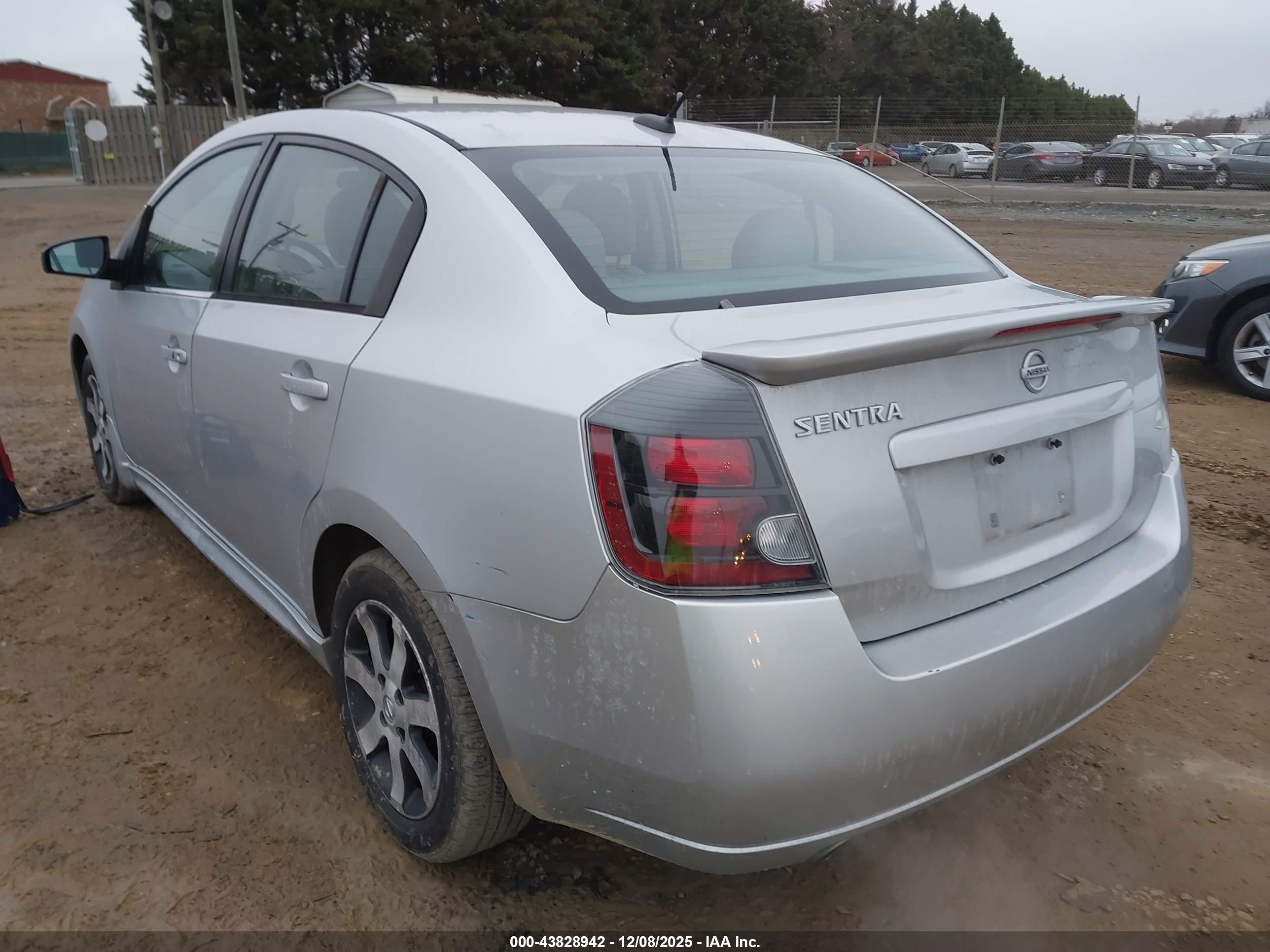NISSAN SENTRA image 3