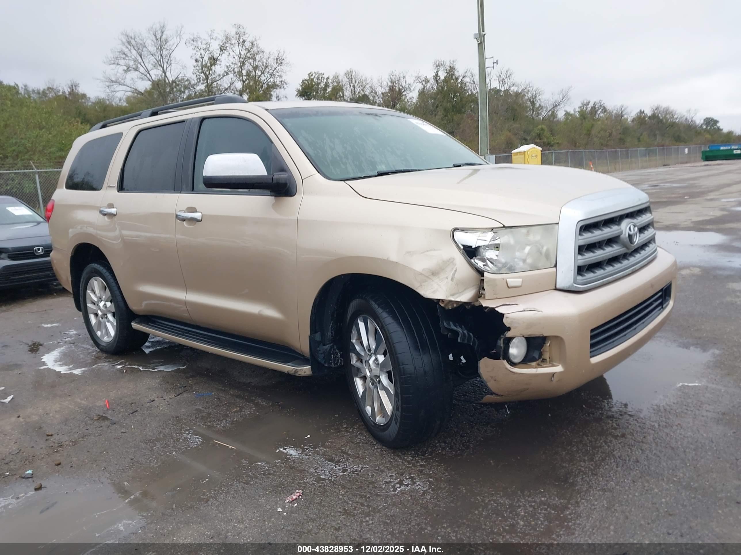 TOYOTA SEQUOIA image 6