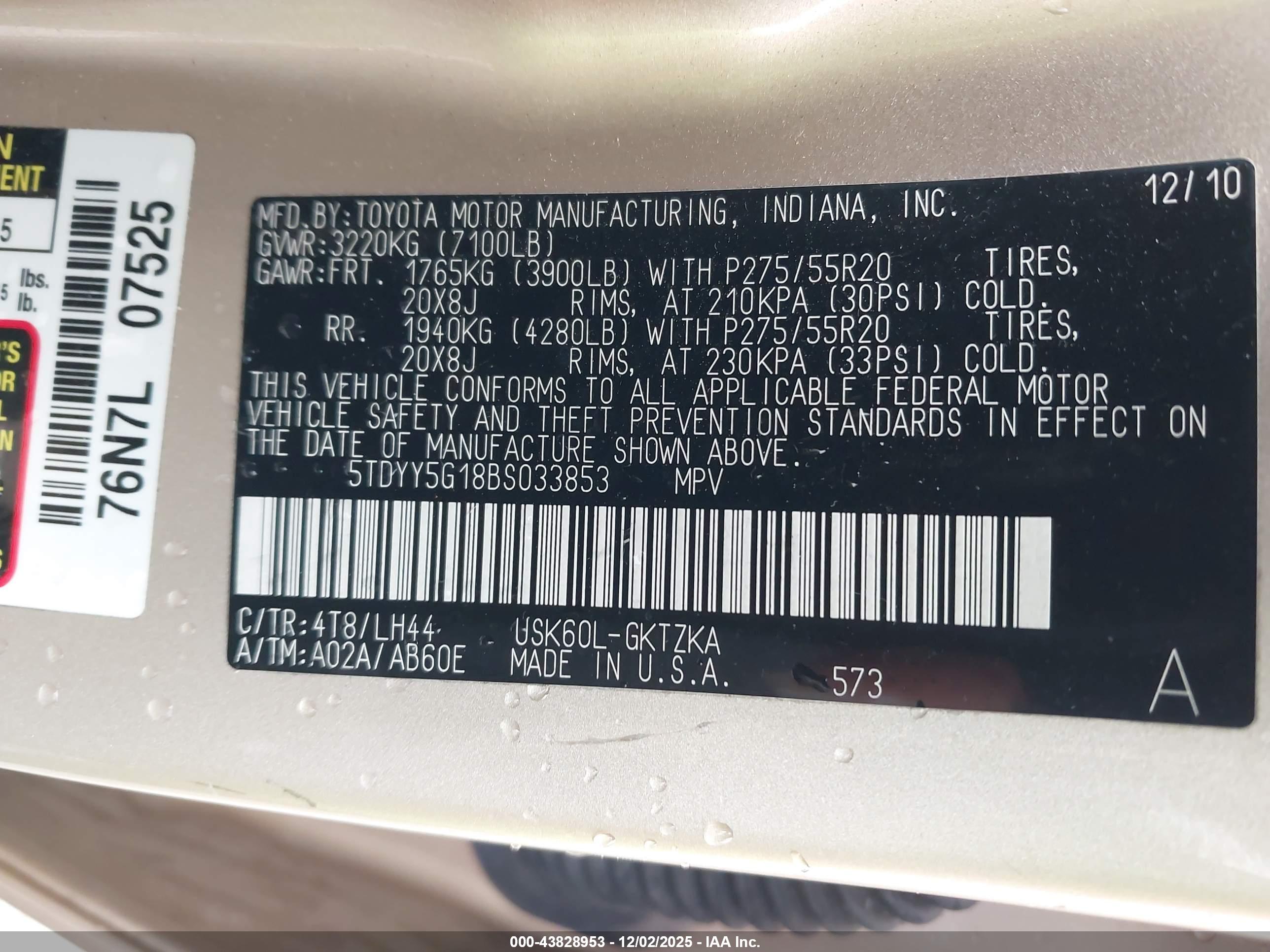 TOYOTA SEQUOIA image 9