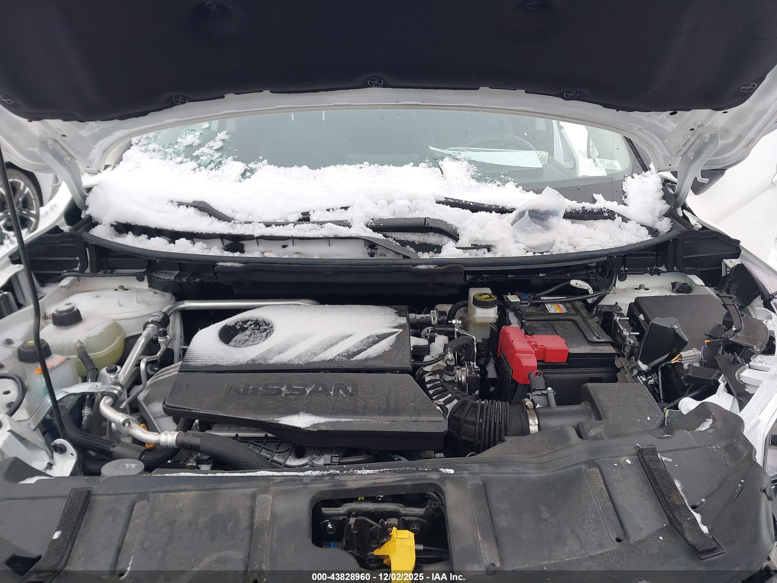 NISSAN ROGUE image 10