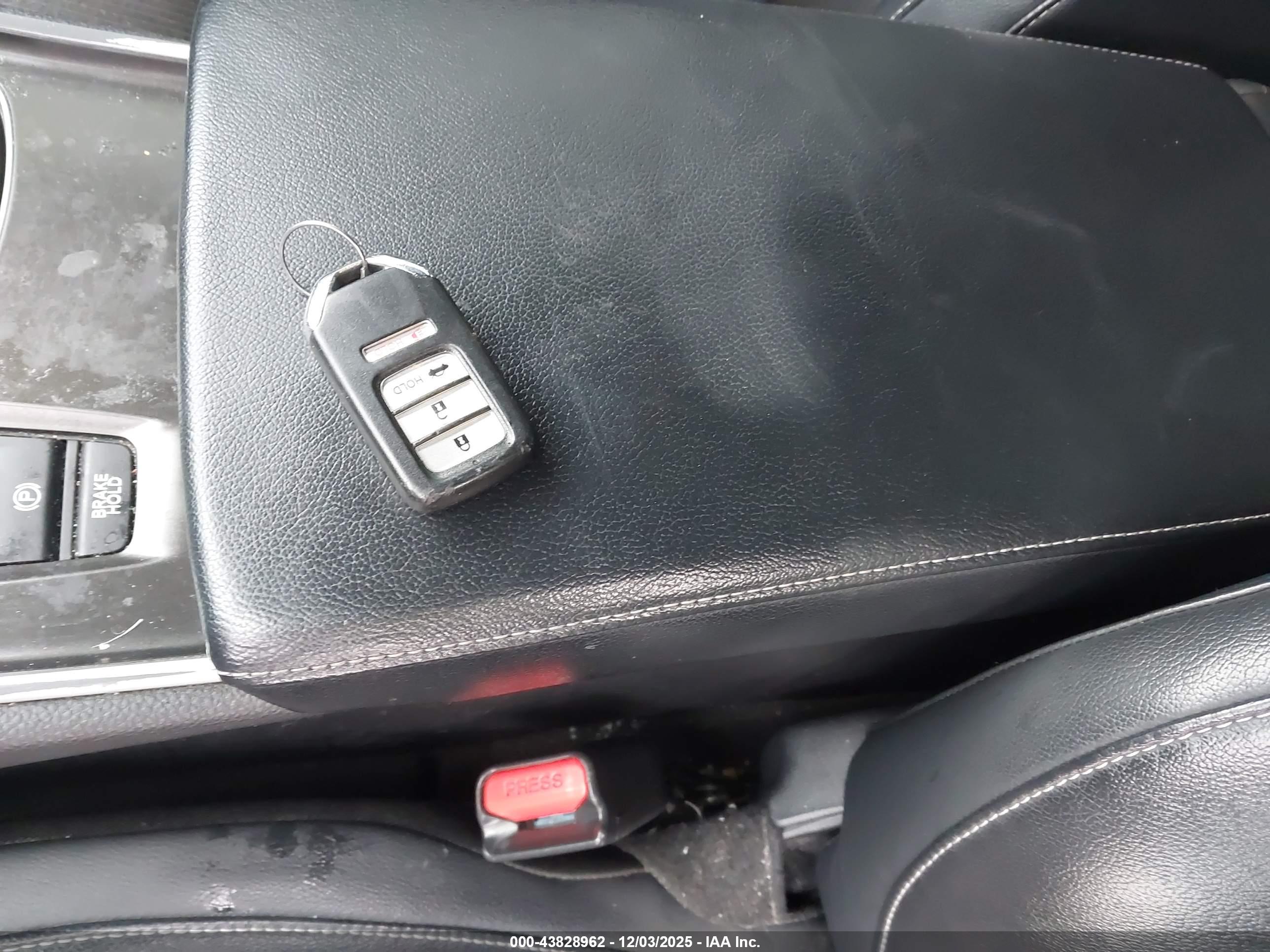HONDA ACCORD image 11