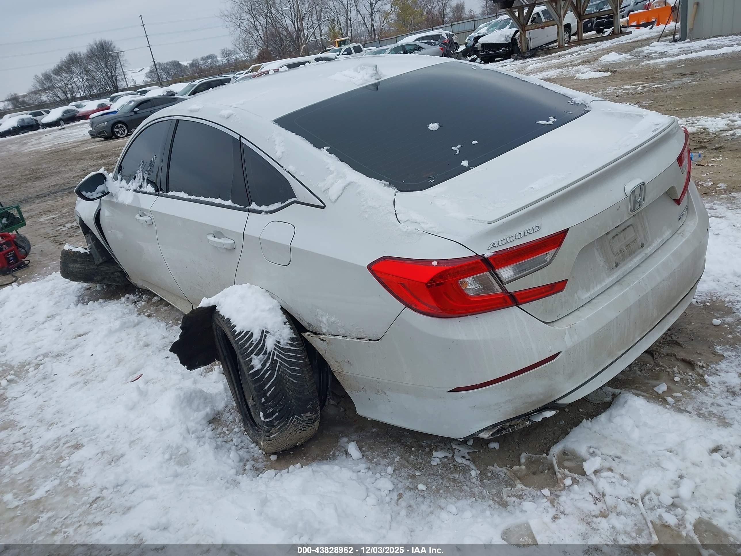 HONDA ACCORD image 3