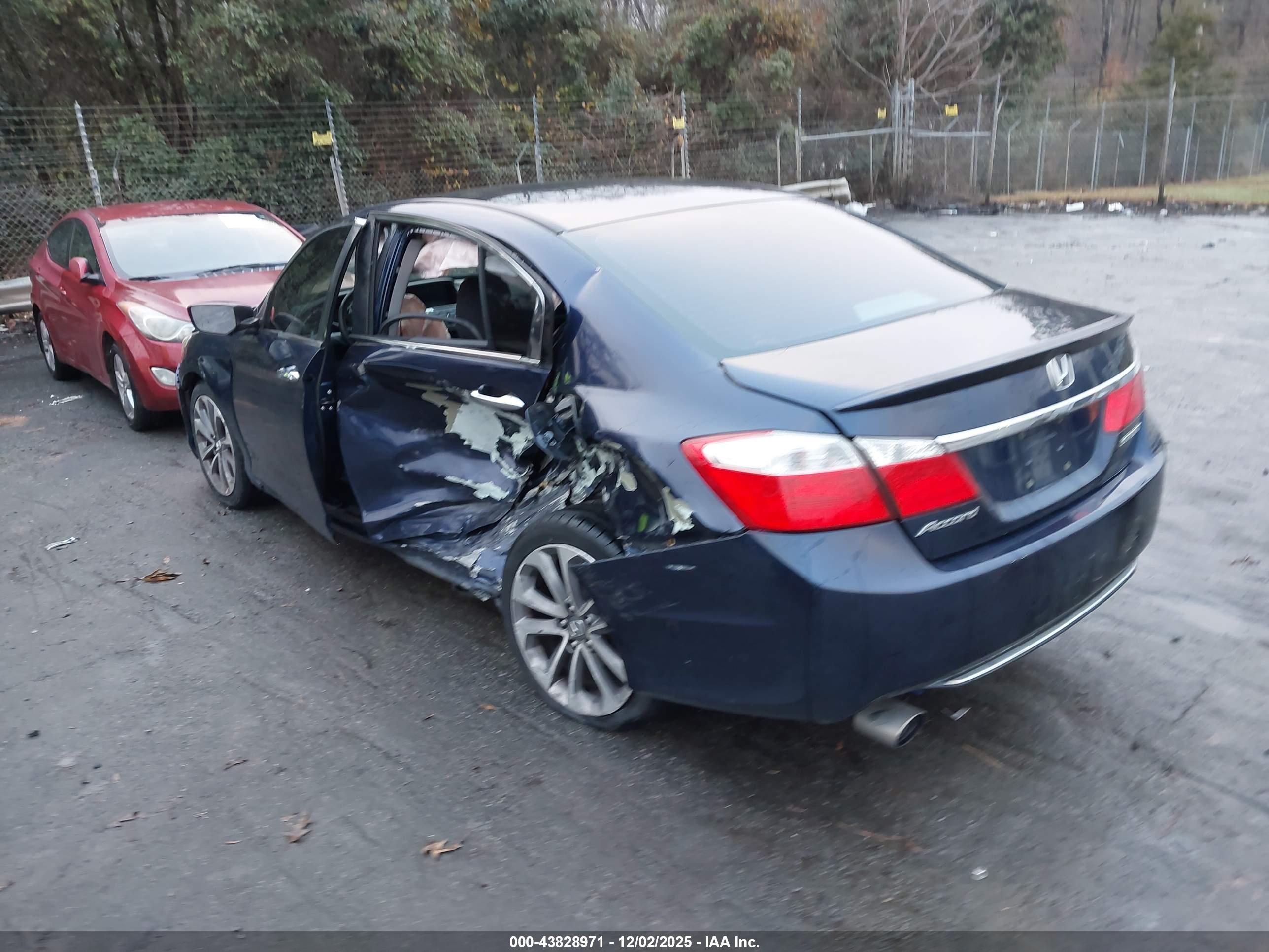 HONDA ACCORD image 3