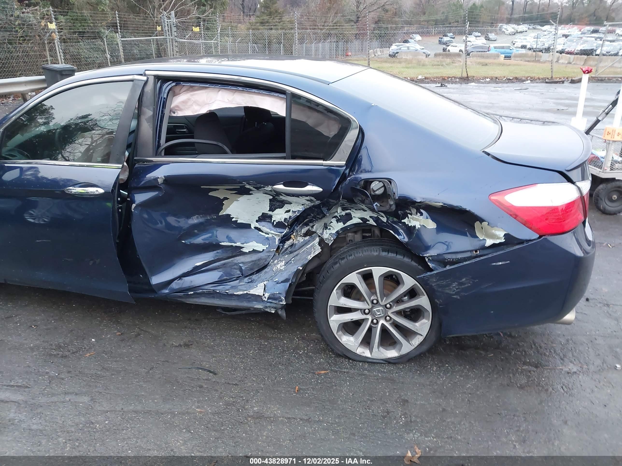 HONDA ACCORD image 6