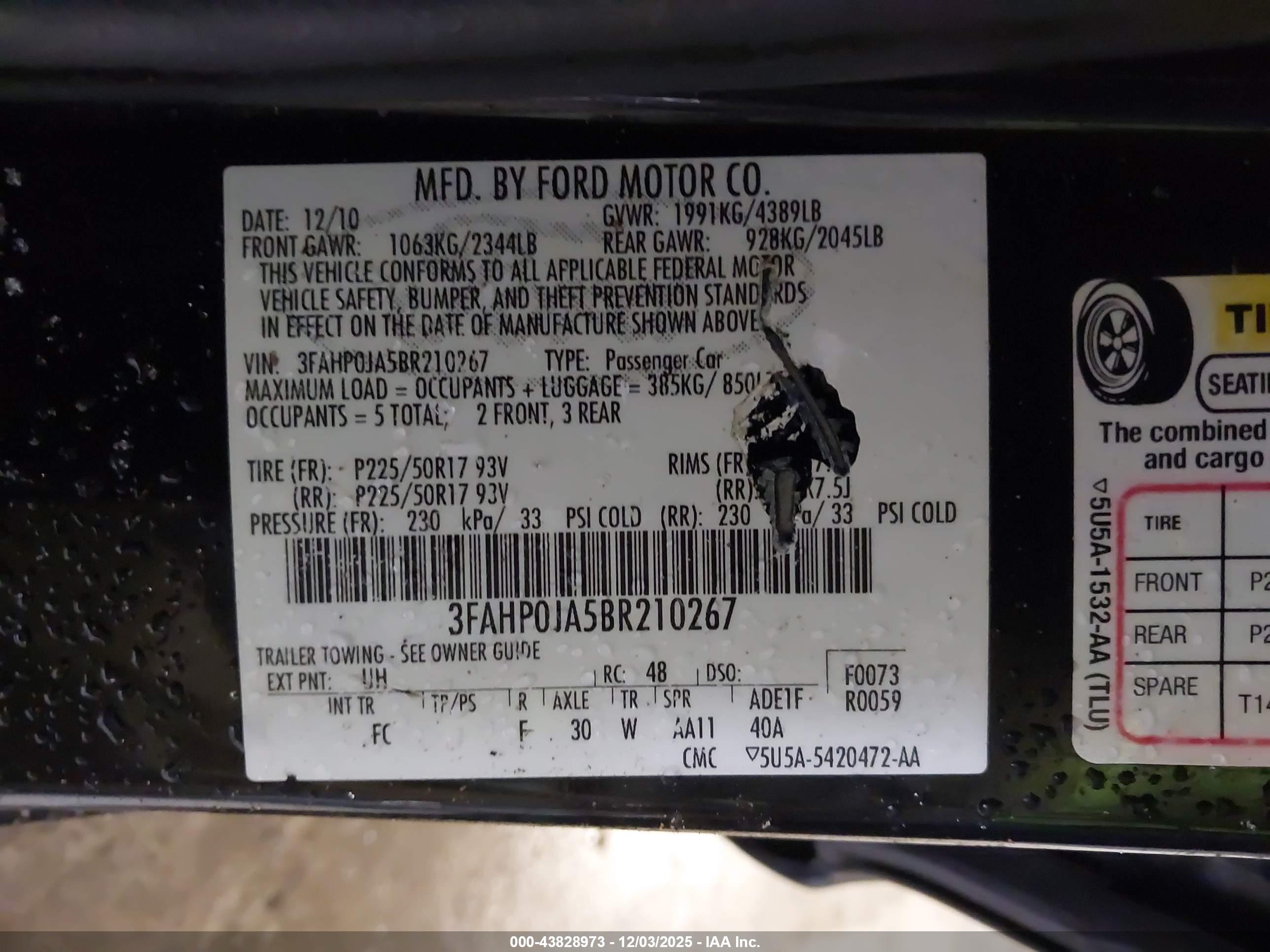 FORD FUSION image 9